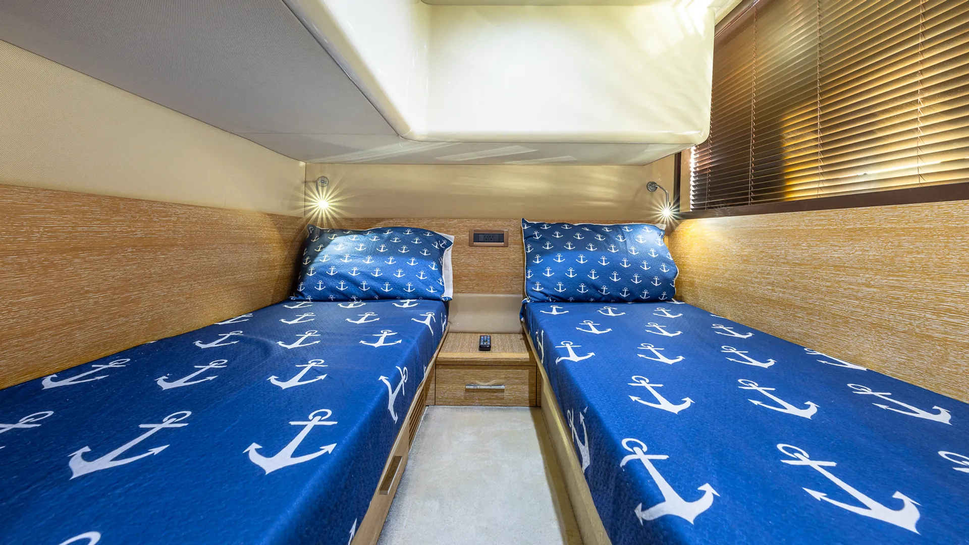 BEAUTIFUL 60 AZIMUT “30 MINS FREE”