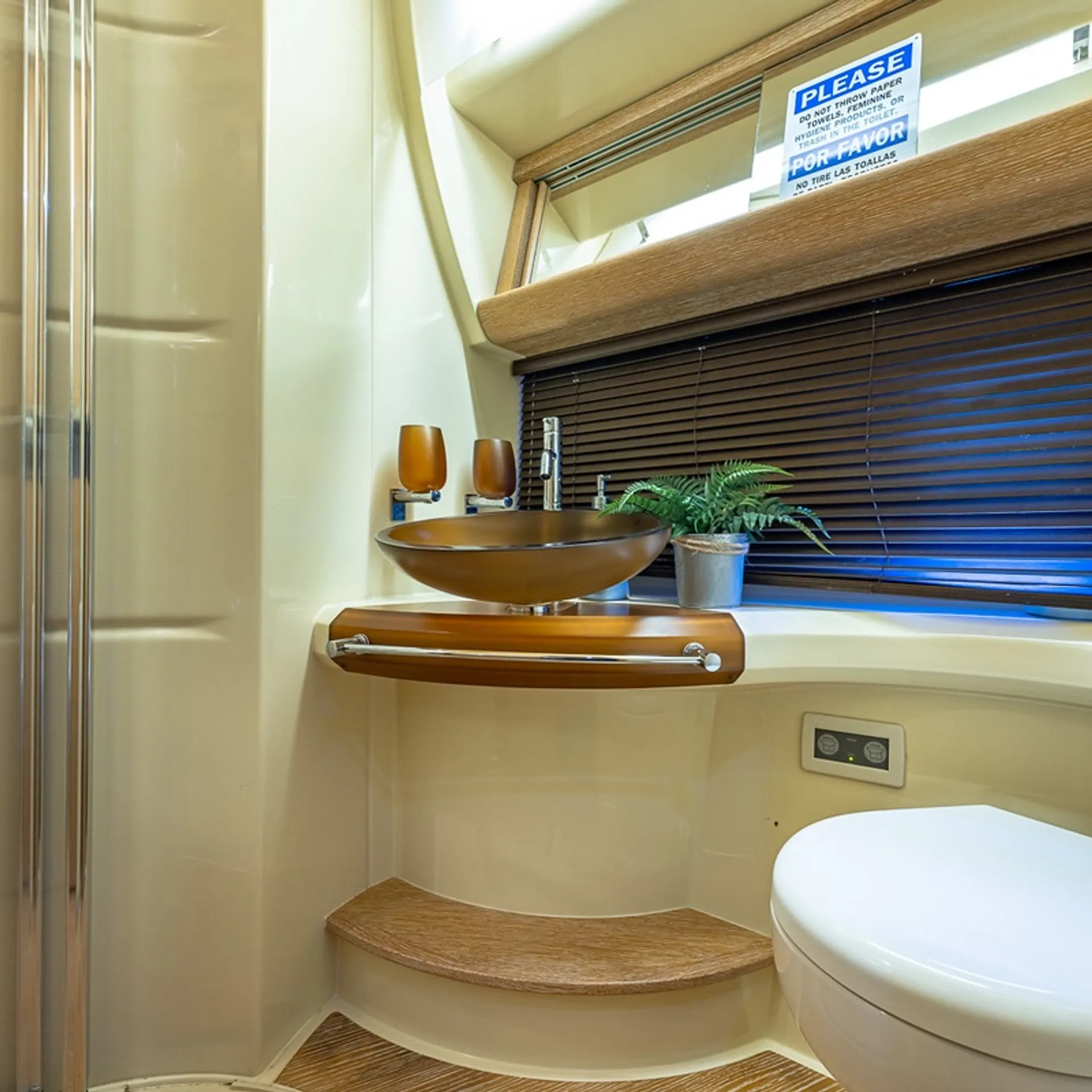 BEAUTIFUL 60 AZIMUT “30 MINS FREE”