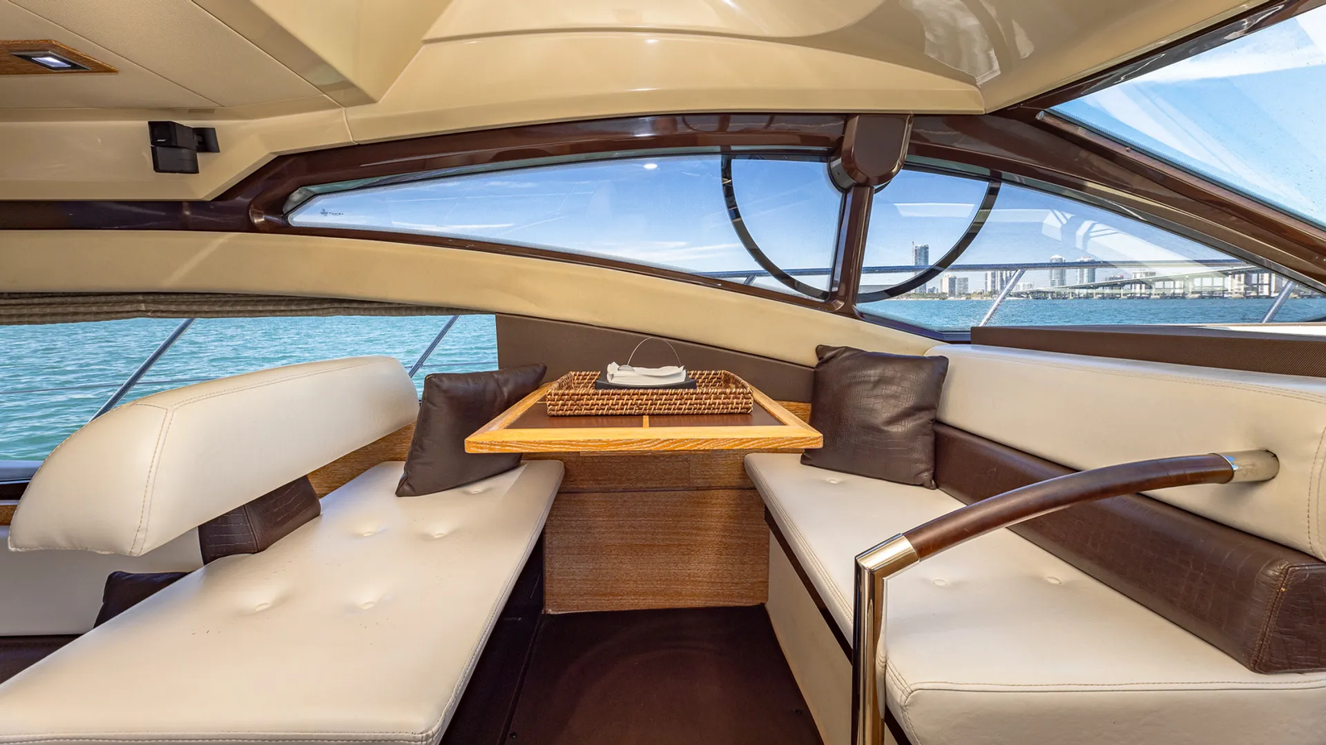 BEAUTIFUL 60 AZIMUT “30 MINS FREE”
