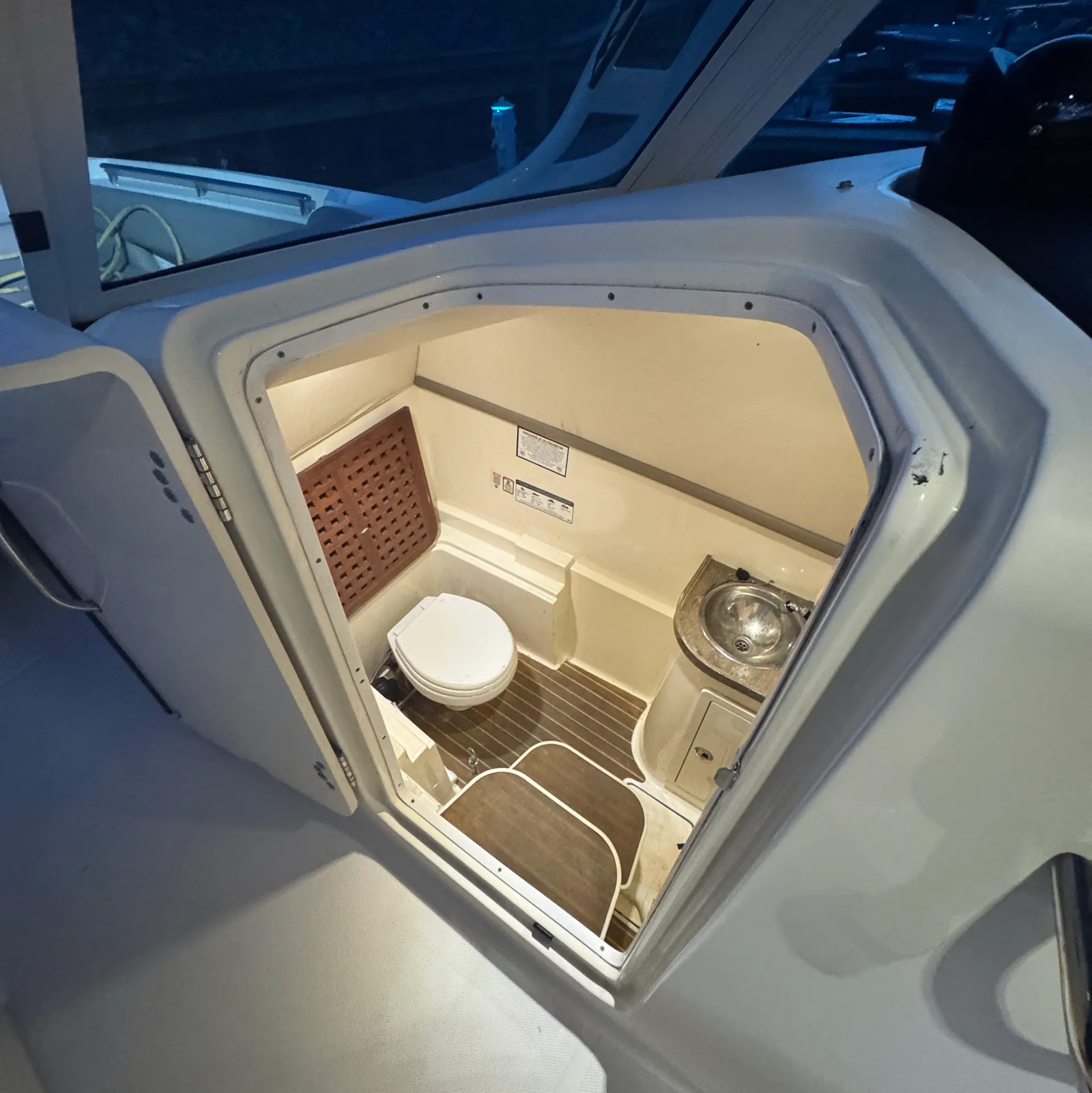 A Floating Living Room With Cat Stability and Comfort