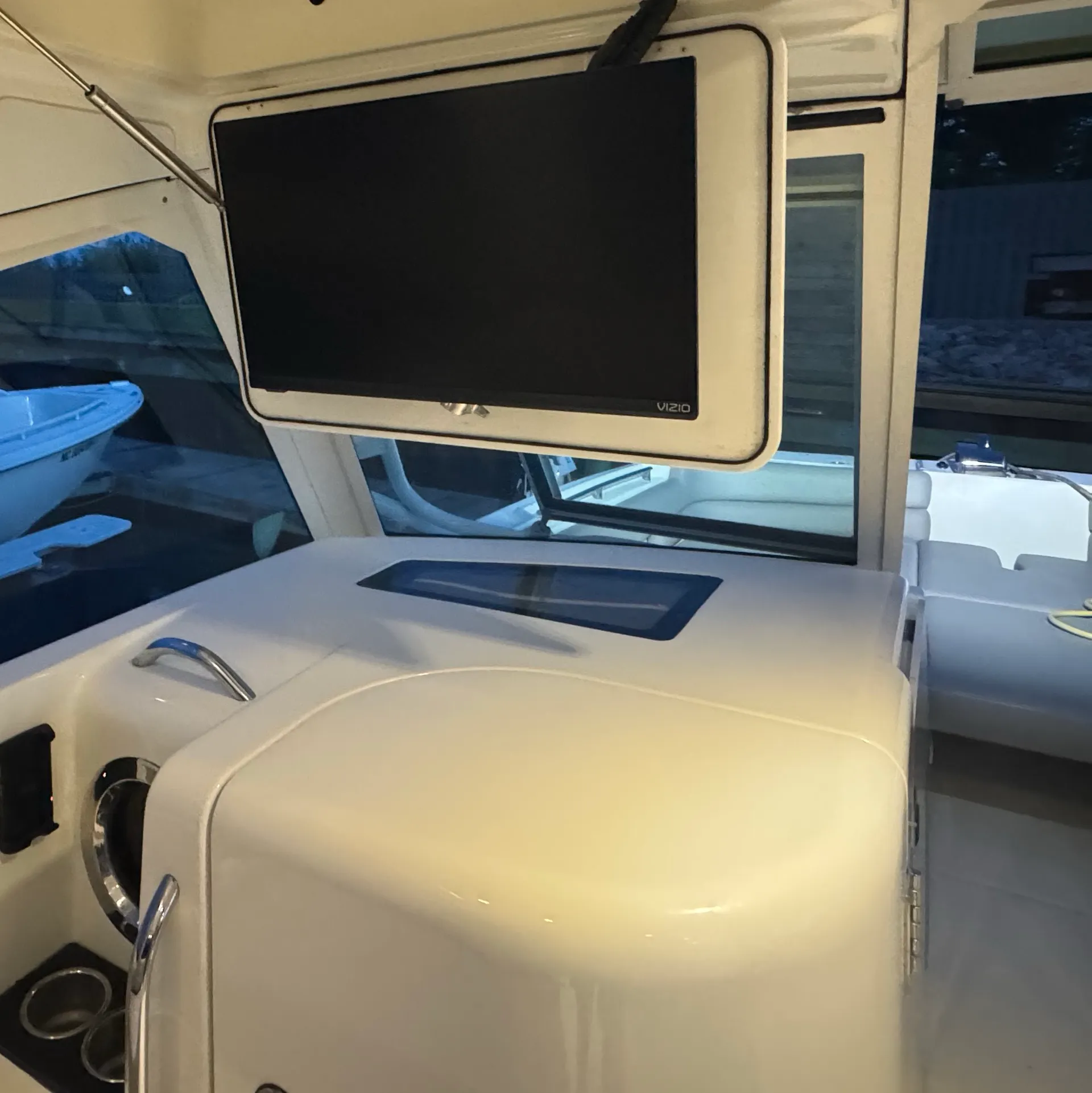 A Floating Living Room With Cat Stability and Comfort