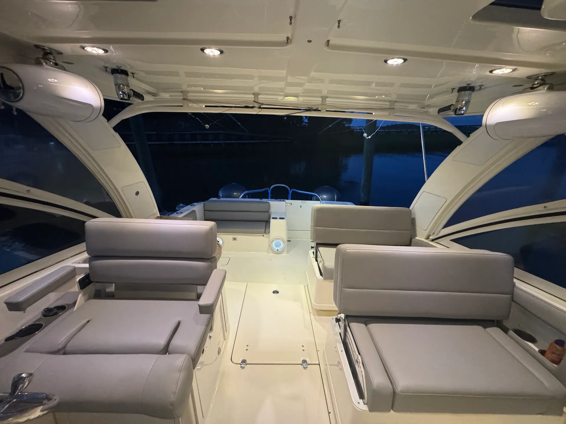 A Floating Living Room With Cat Stability and Comfort