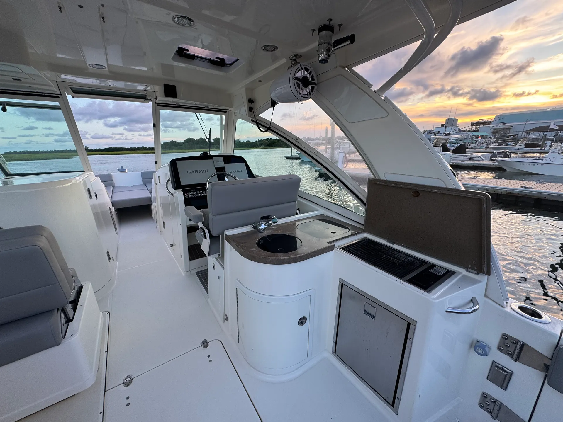 A Floating Living Room With Cat Stability and Comfort