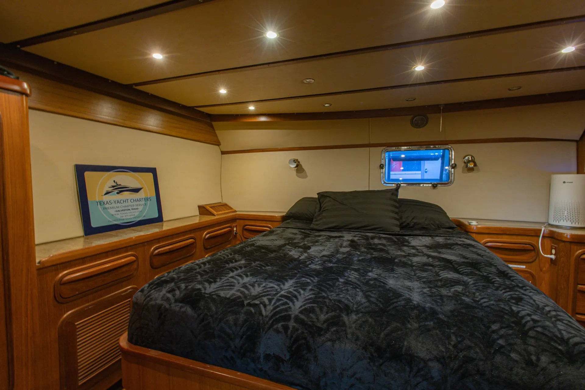 60' Classic Luxury Yacht in Galveston!