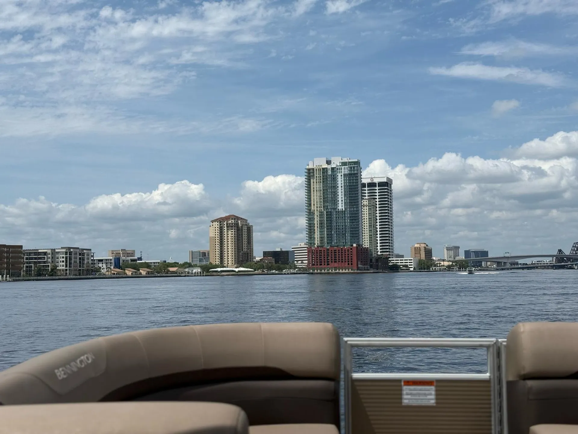 2023 Bennington SXSR, Family, Party Ready and/or Date Night Outing 