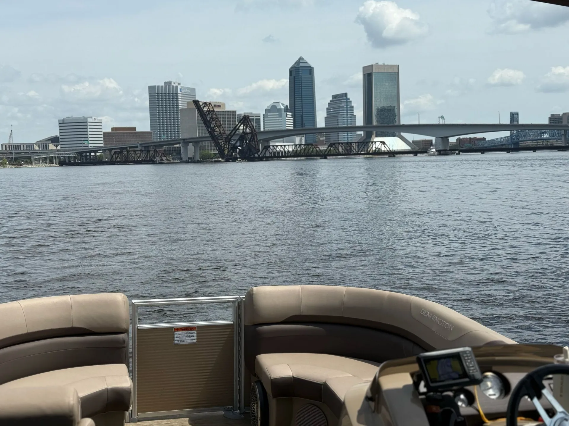 2023 Bennington SXSR, Family, Party Ready and/or Date Night Outing 