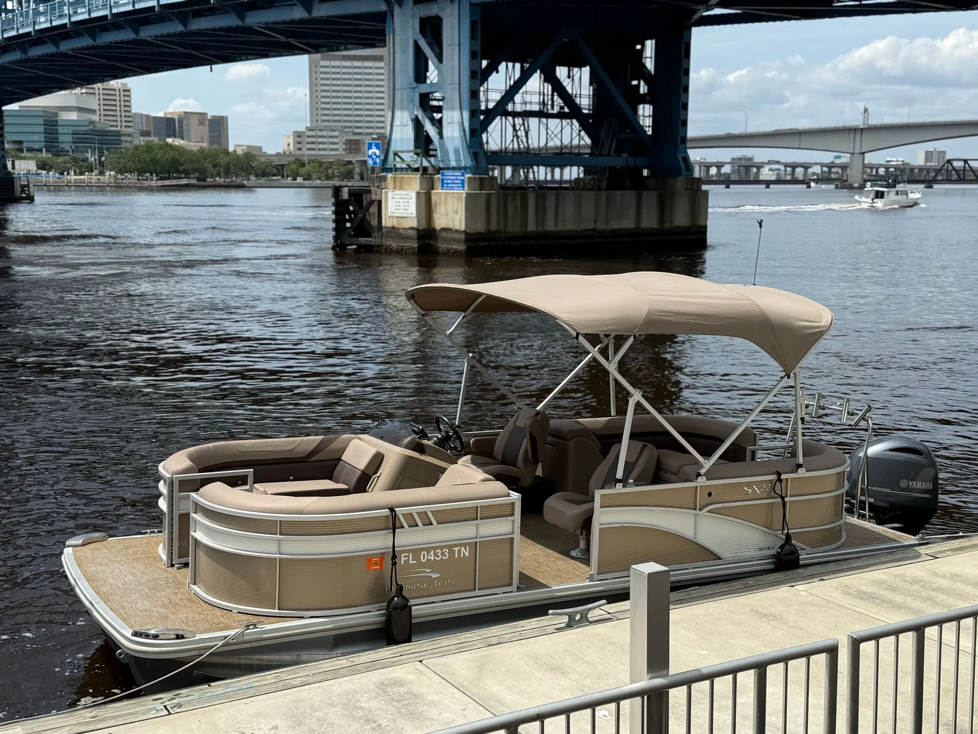 2023 Bennington SXSR, Family, Party Ready and/or Date Night Outing 