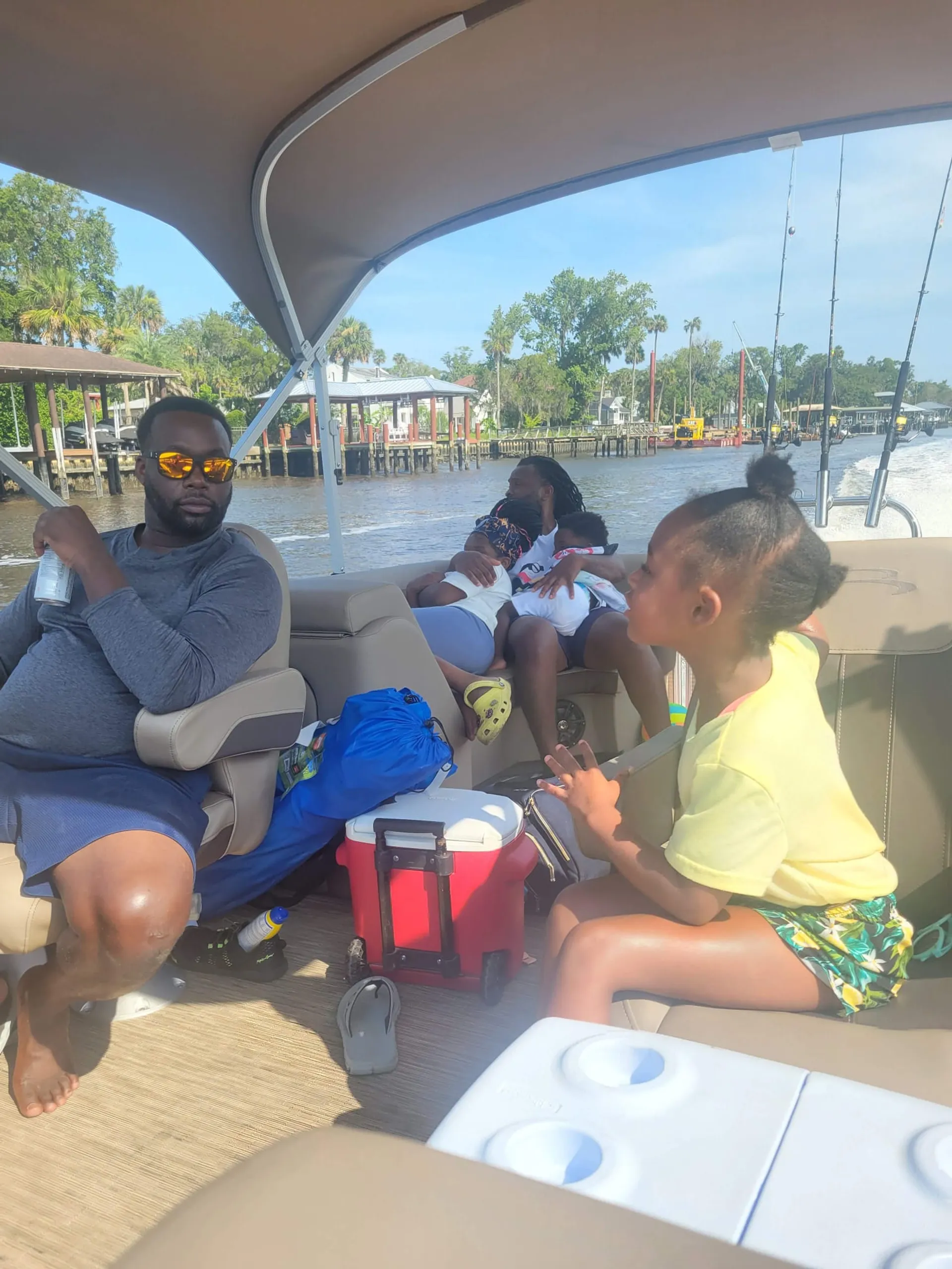 2023 Bennington SXSR, Family, Party Ready and/or Date Night Outing 