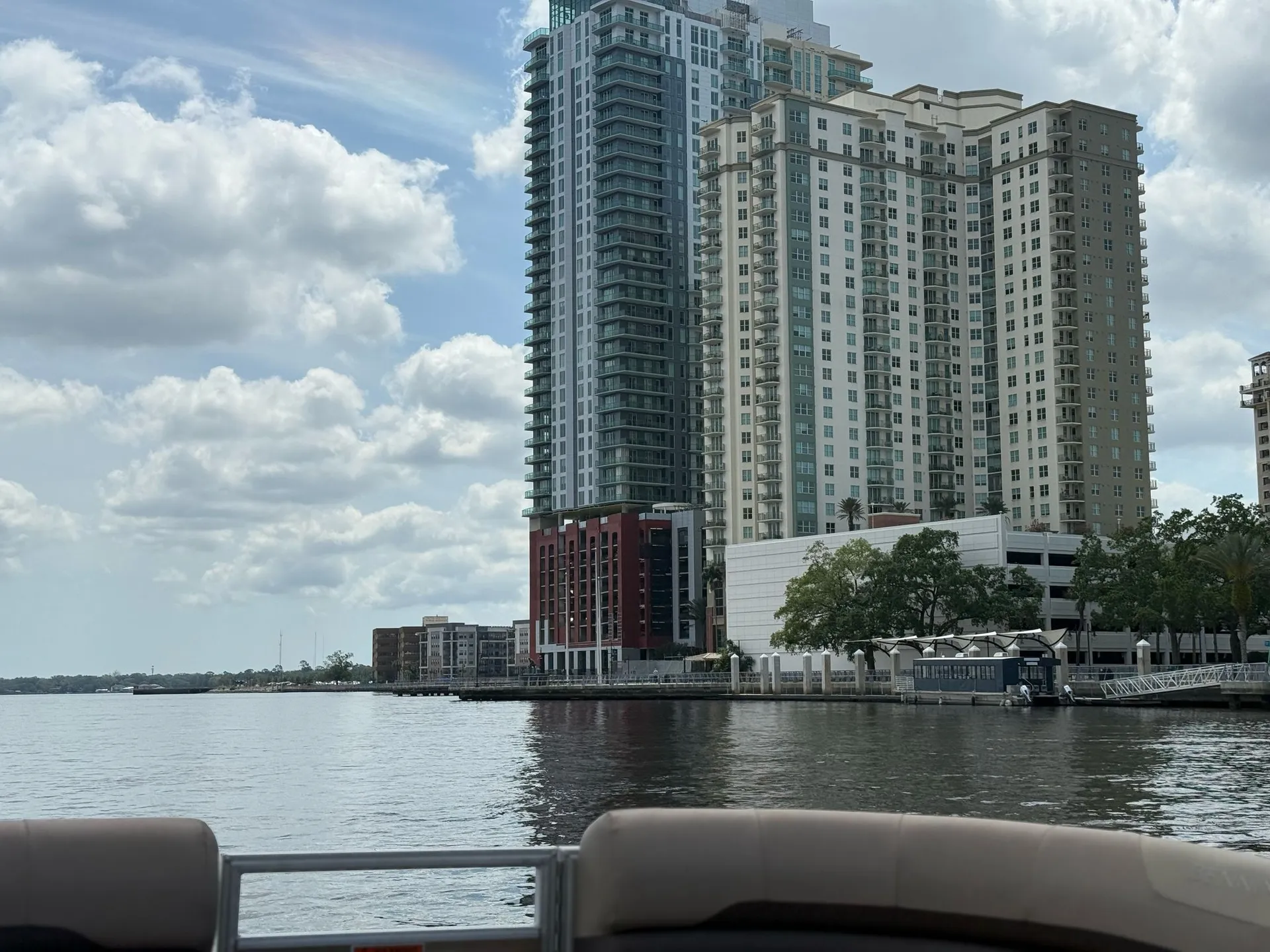 2023 Bennington SXSR, Family, Party Ready and/or Date Night Outing 