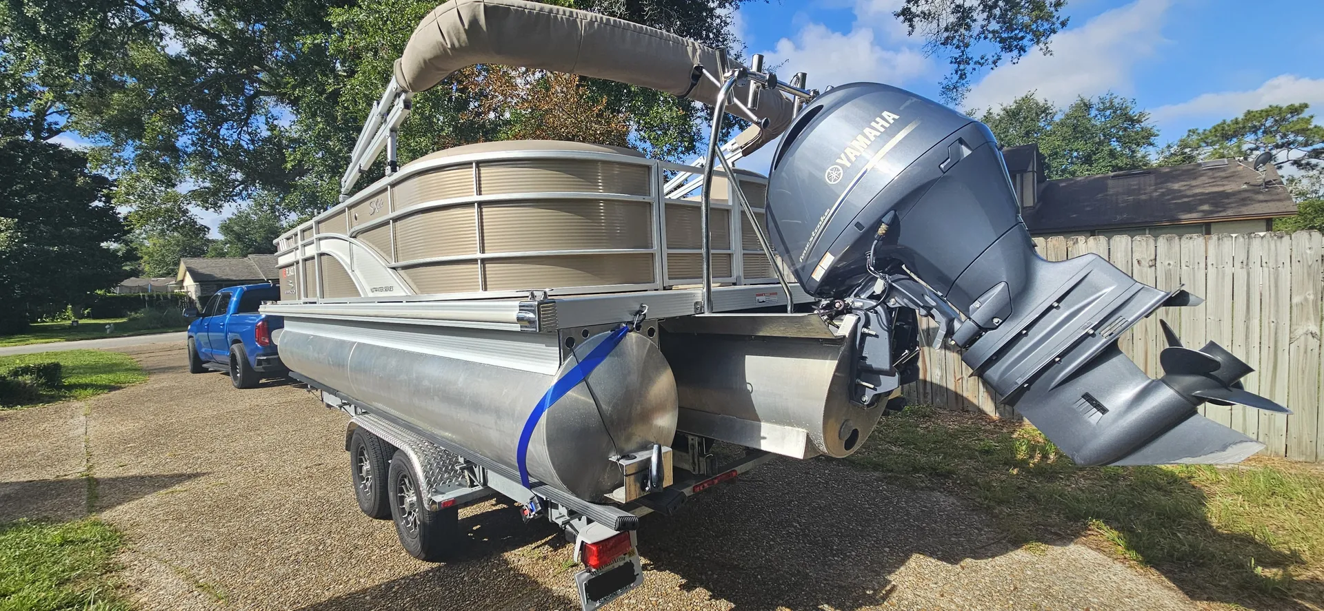 2023 Bennington SXSR, Family, Party Ready and/or Date Night Outing 