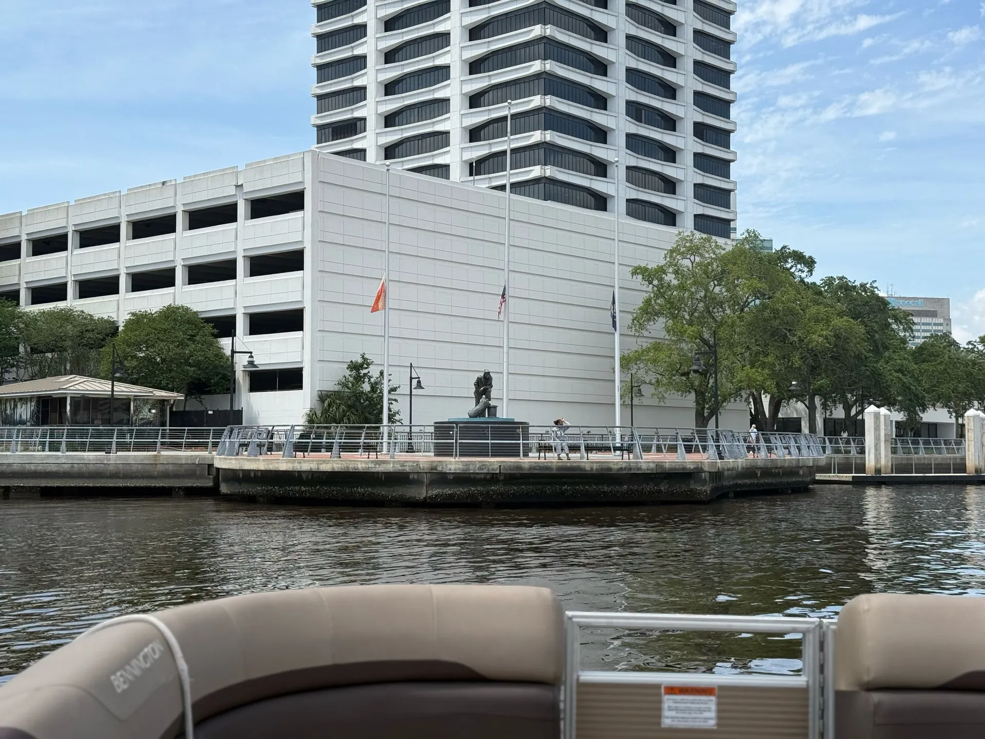 2023 Bennington SXSR, Family, Party Ready and/or Date Night Outing 