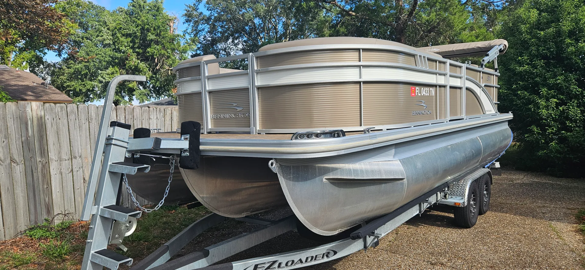 2023 Bennington SXSR, Family, Party Ready and/or Date Night Outing 