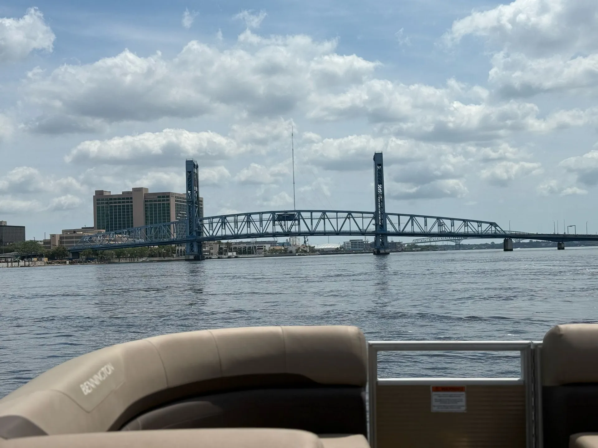 2023 Bennington SXSR, Family, Party Ready and/or Date Night Outing 