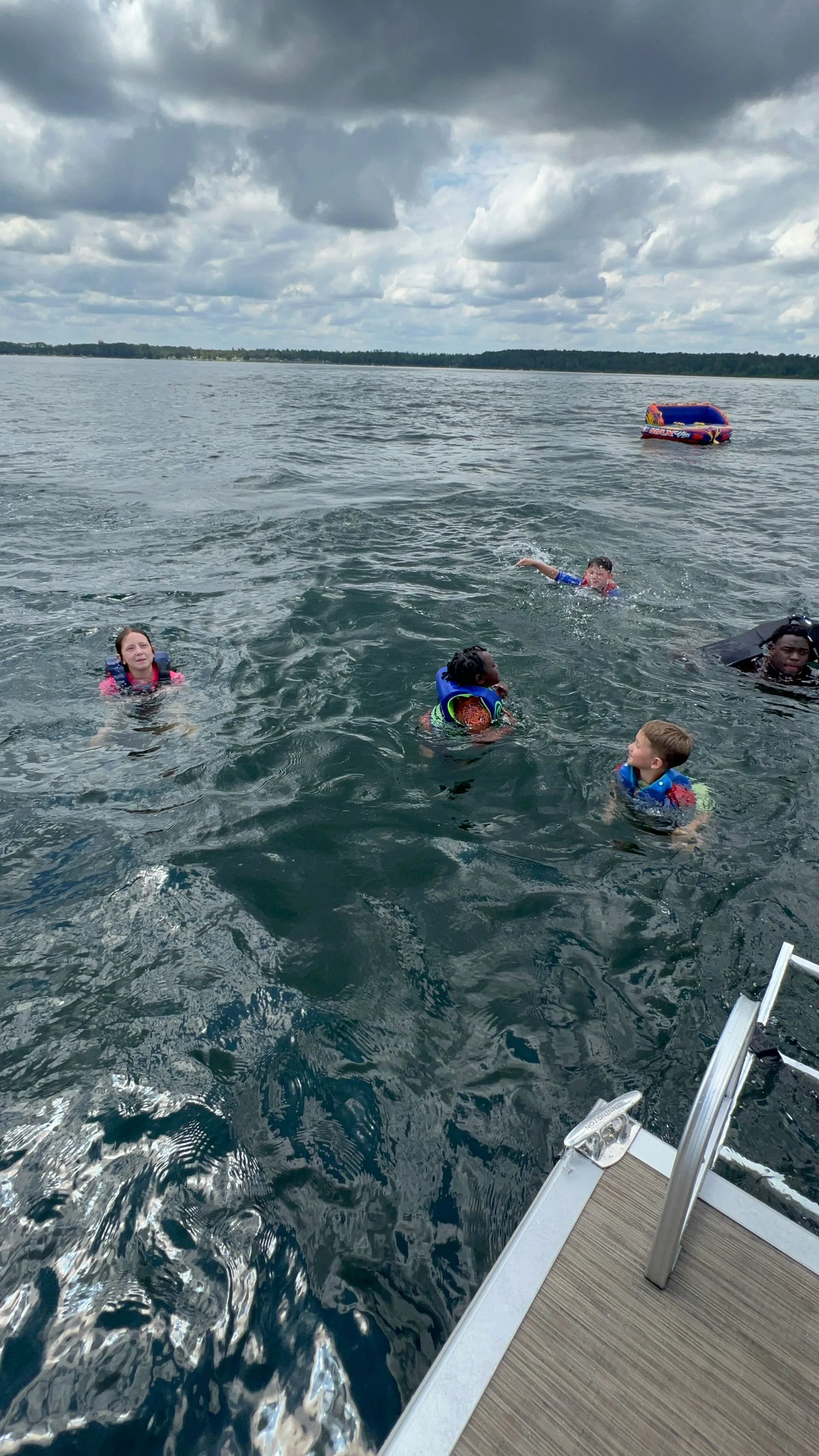 2023 Bennington SXSR, Family, Party Ready and/or Date Night Outing 