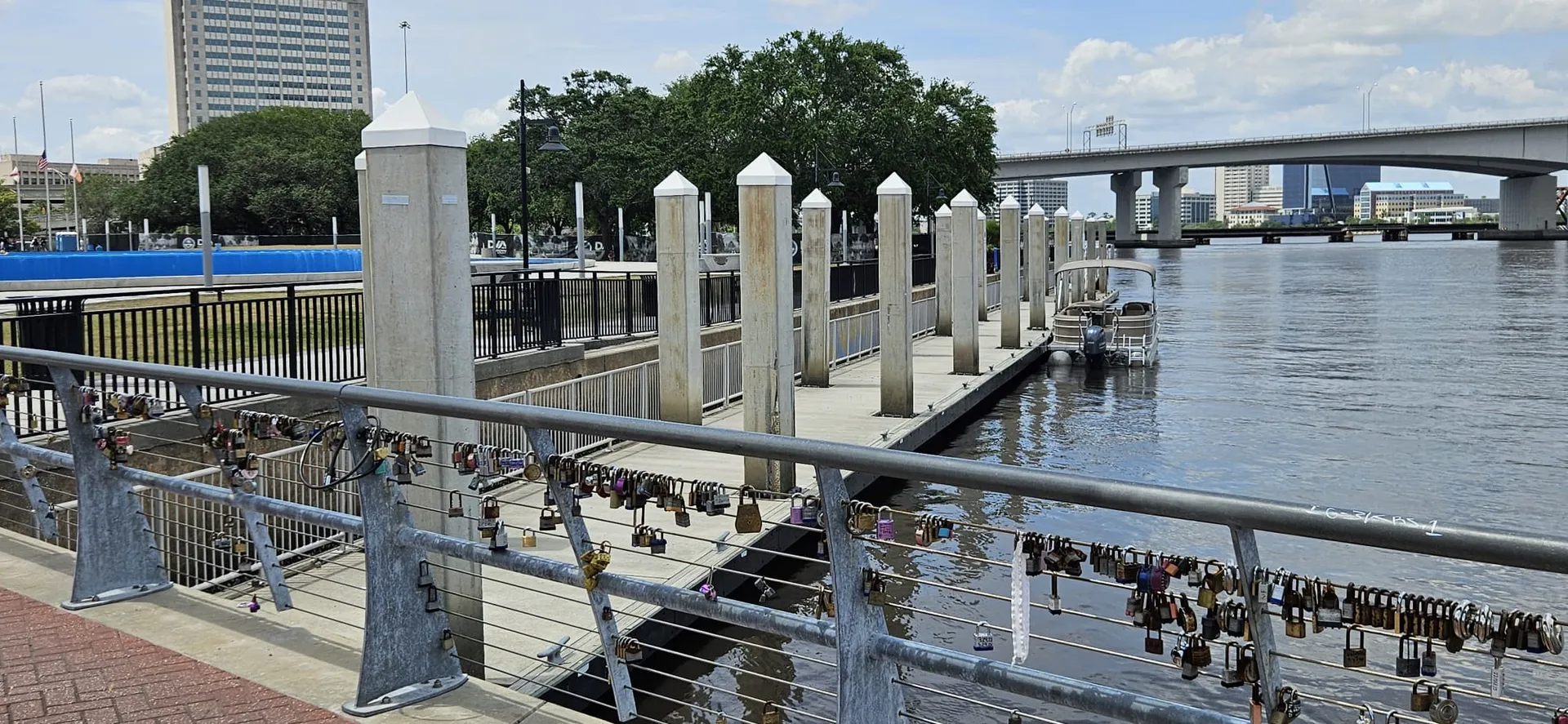 2023 Bennington SXSR, Family, Party Ready and/or Date Night Outing 