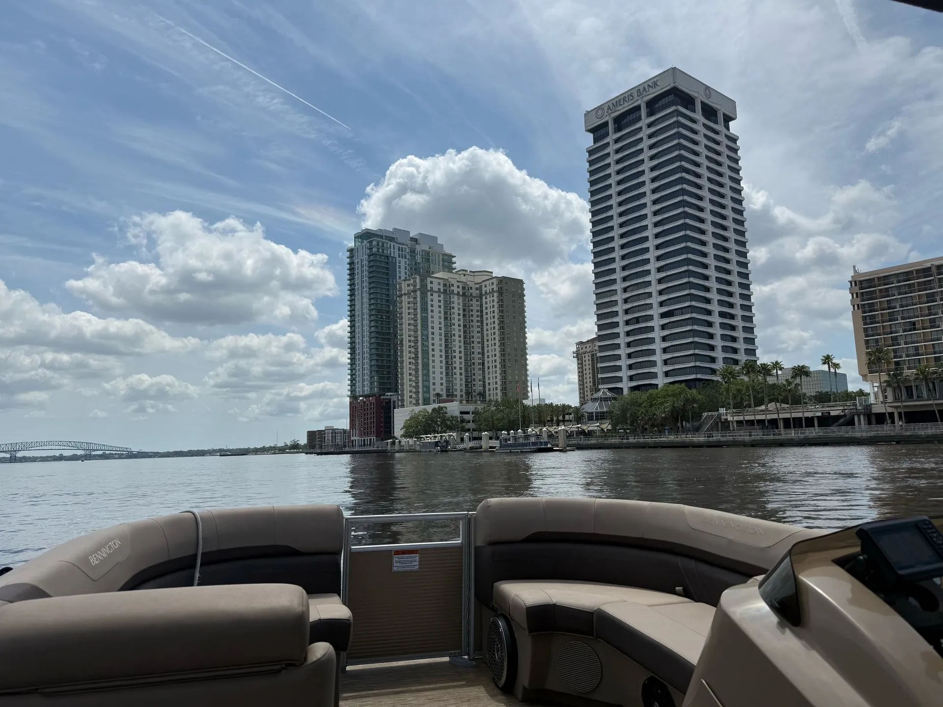 2023 Bennington SXSR, Family, Party Ready and/or Date Night Outing 