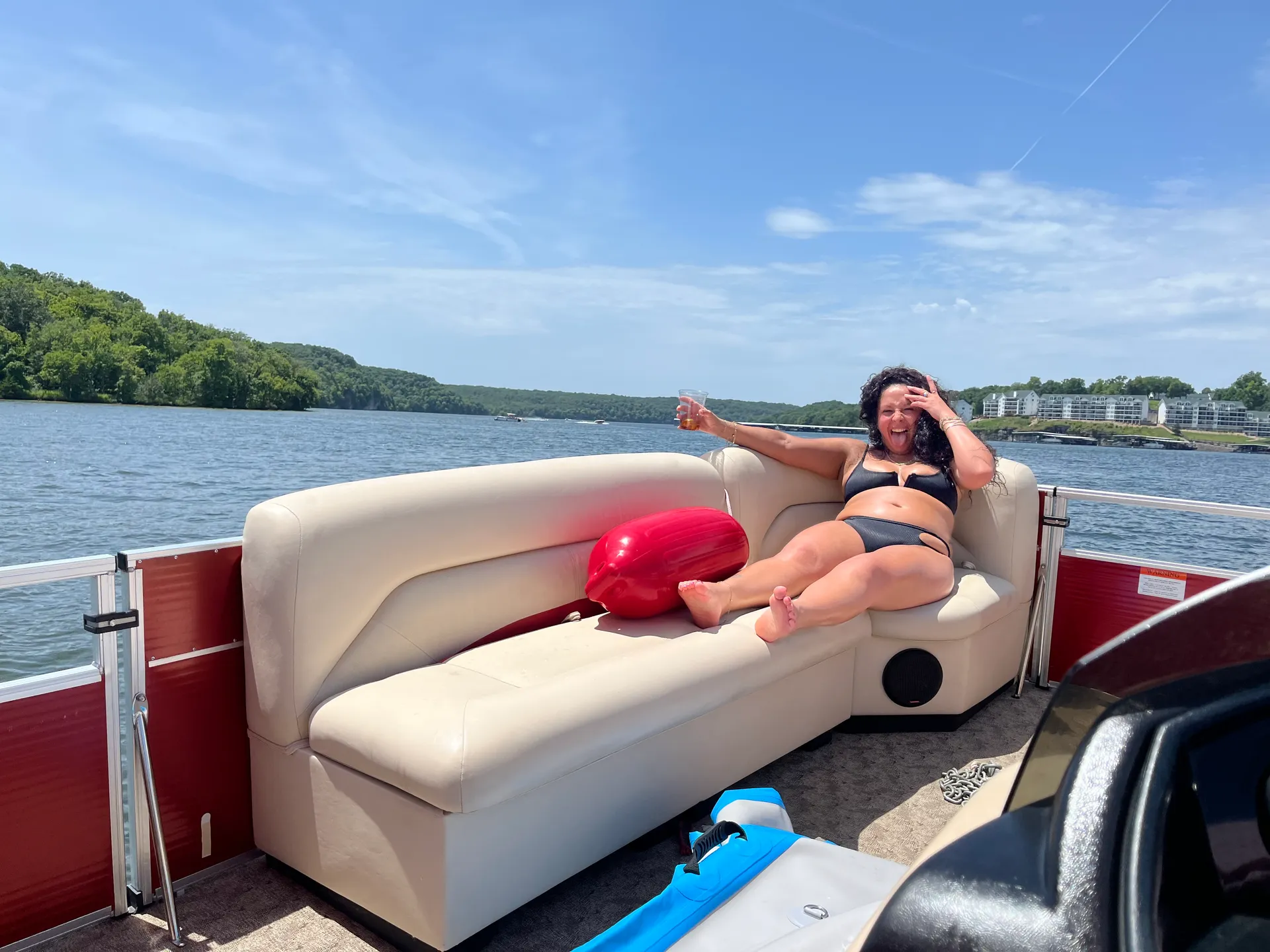 ***Captained 27ft Tritoon*** “Hydrotherapy”