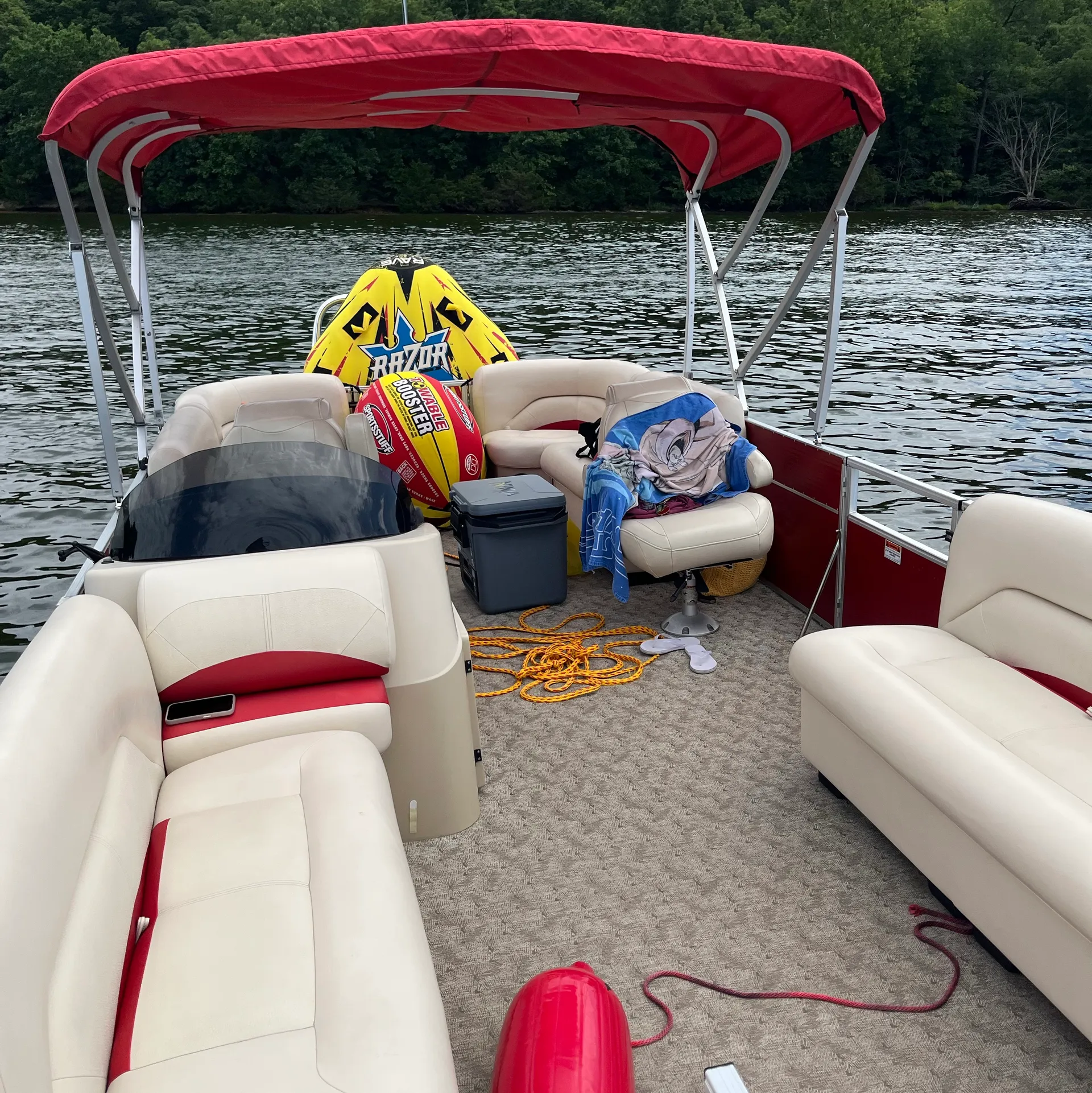 ***Captained 27ft Tritoon*** “Hydrotherapy”