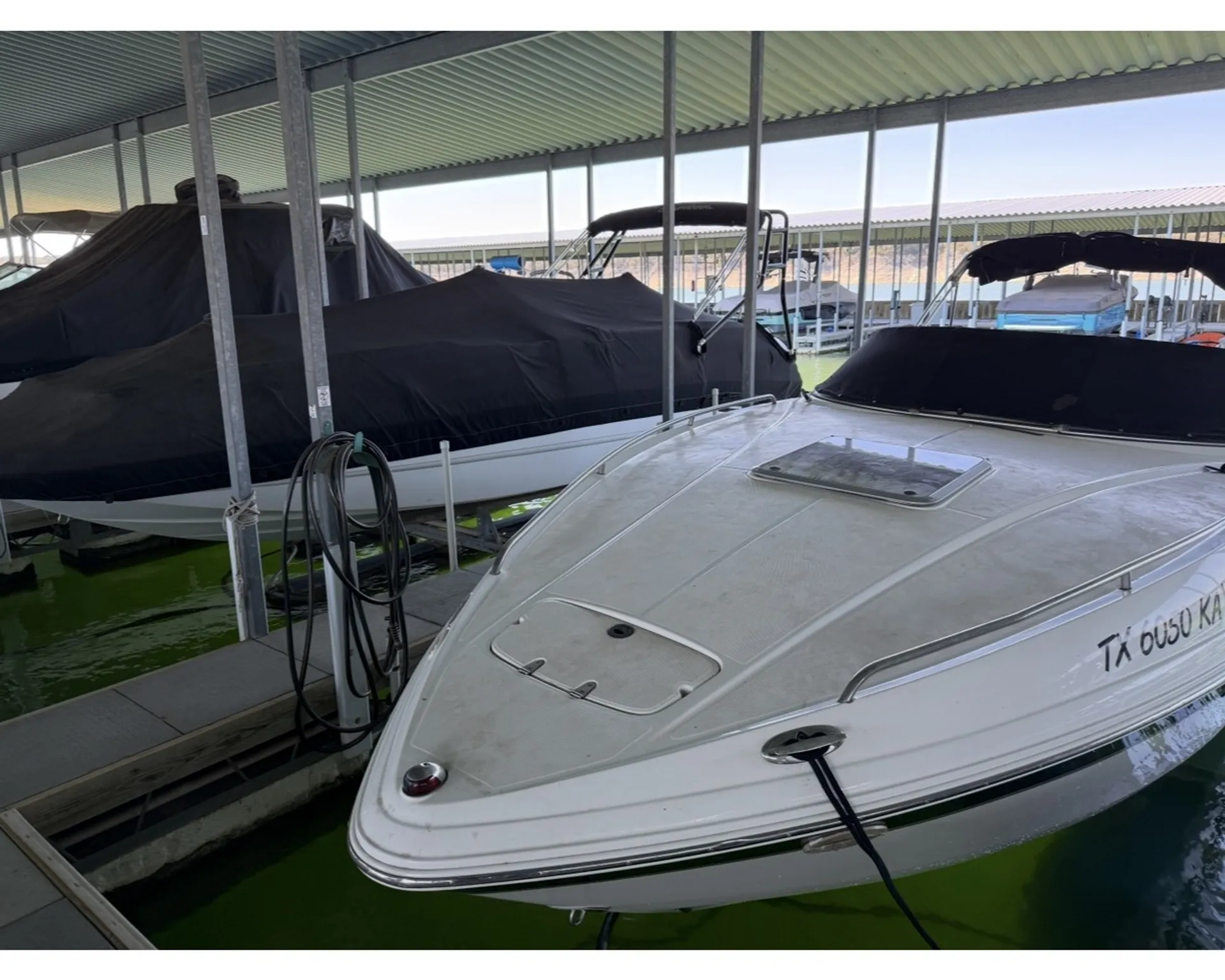 CHAPARRAL BOATS 275 SSI CUDDY in Austin, TX — photo 4