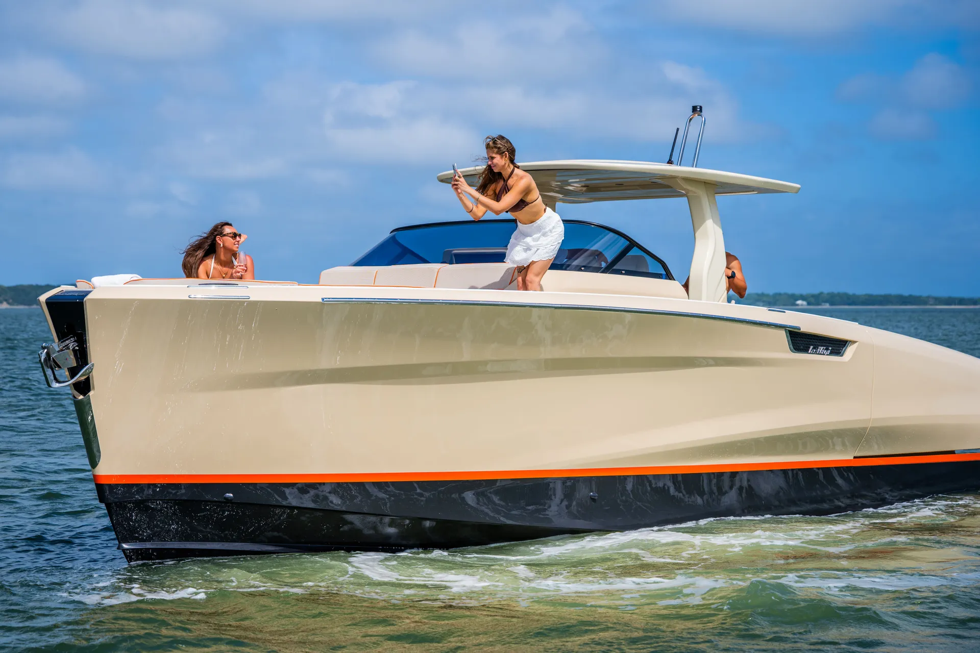 40' 2025 Bellini Yacht + Seabob Yacht Charter in Sag Harbor, New York