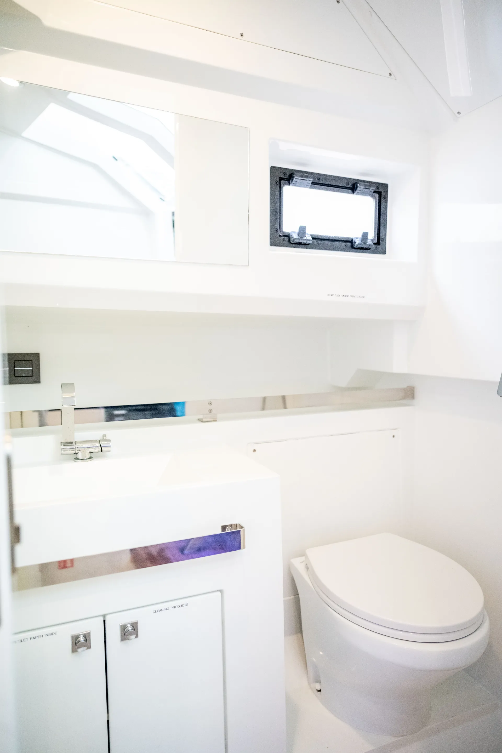 36' 2025 De Antonio + Seabob Yacht Rental in Sag Harbor, New York