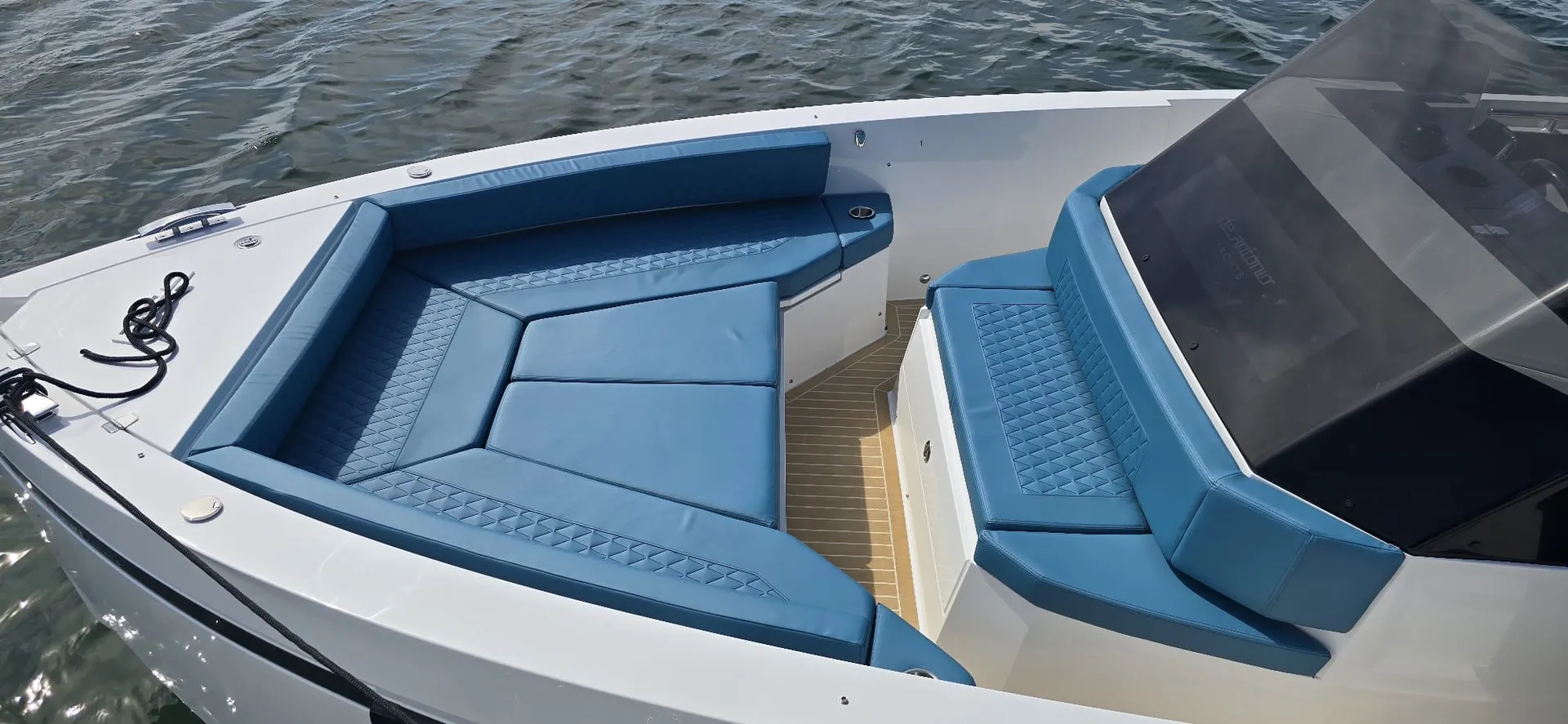 29' 2025 De Antonio + Seabob Boat Rental in Sag Harbor, New York