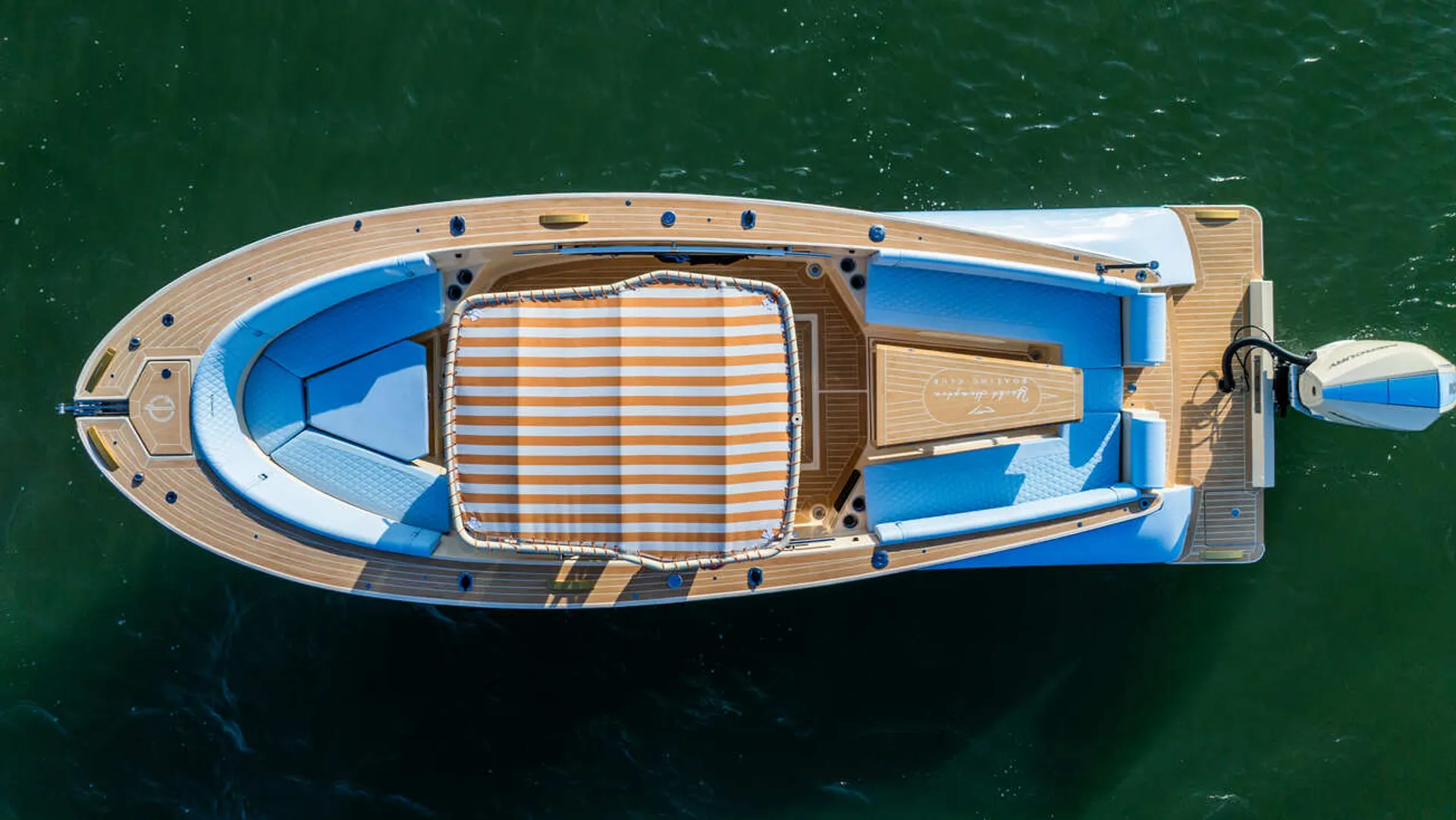 27' 2026 Picnic Boat Rental in Sag Harbor, New York