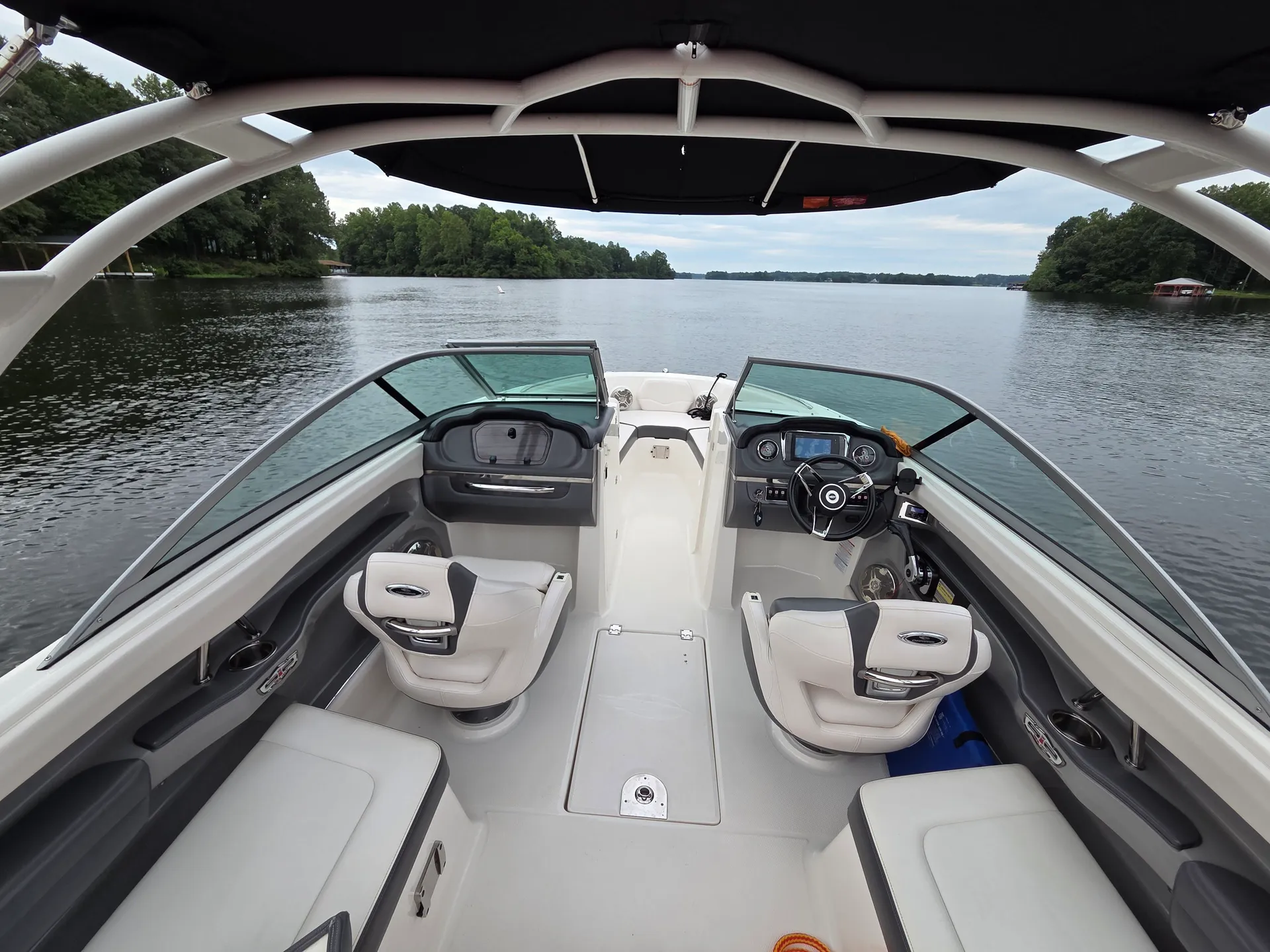 Chaparral 226 SSi – Adventure Awaits!