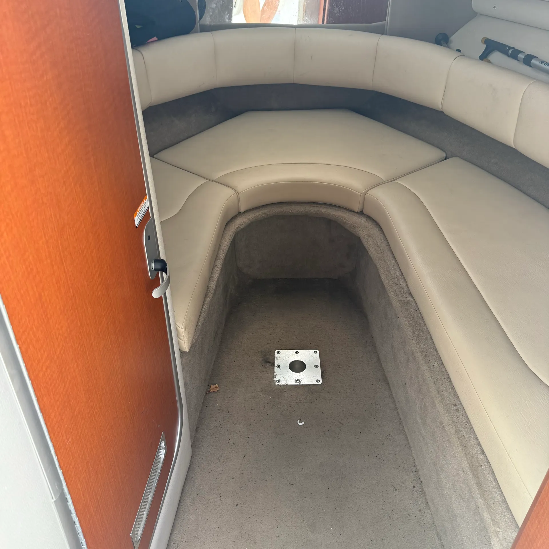 Chaparral 256 cabin family boat