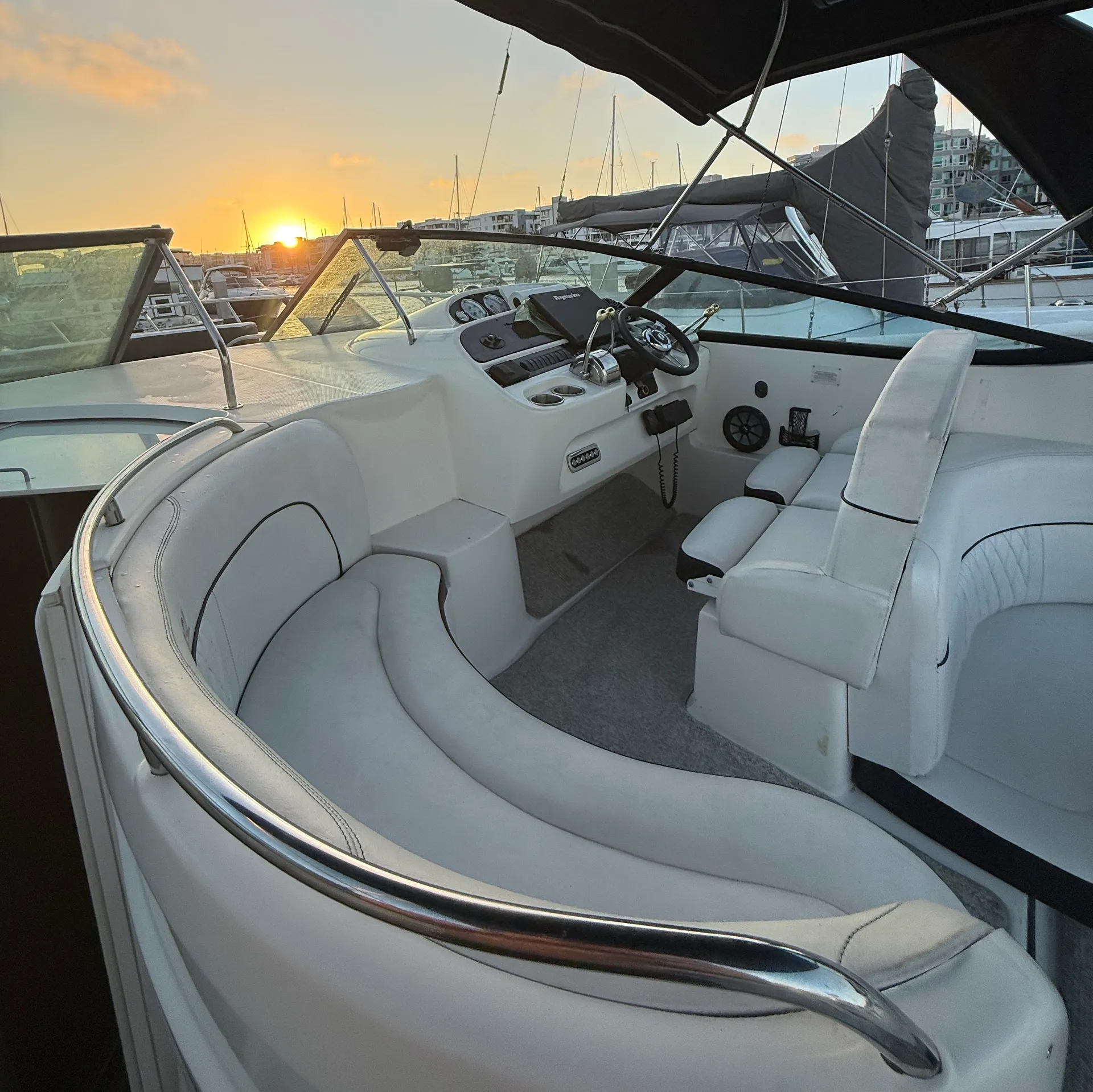 Chaparral 350 signature in Marina del Rey, CA — photo 10