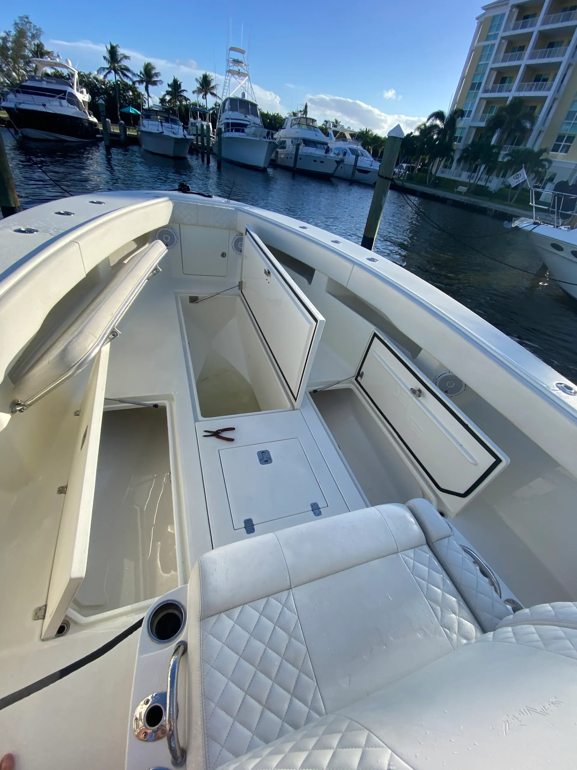 Sea Vee Boats 340b Open w/2-F350 Yamaha in Lantana, FL — photo 2