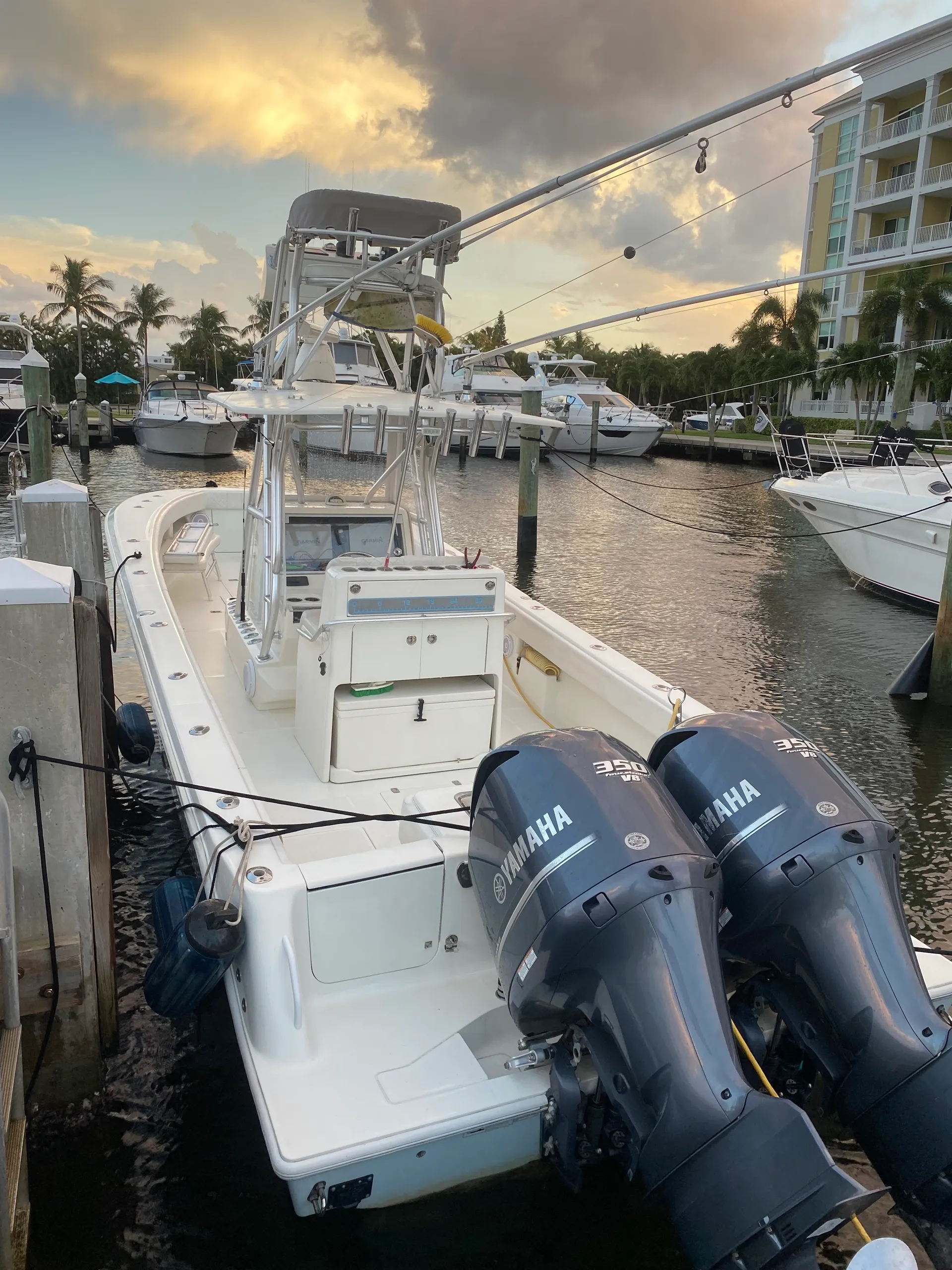 Sea Vee Boats 340b Open w/2-F350 Yamaha in Lantana, FL — photo 4