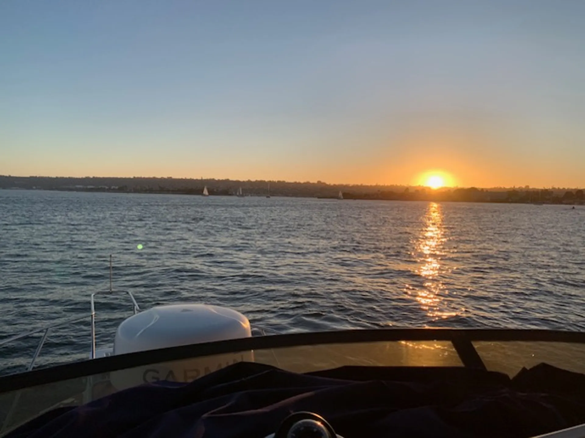 Relaxing Cruises on the Bay and Coast