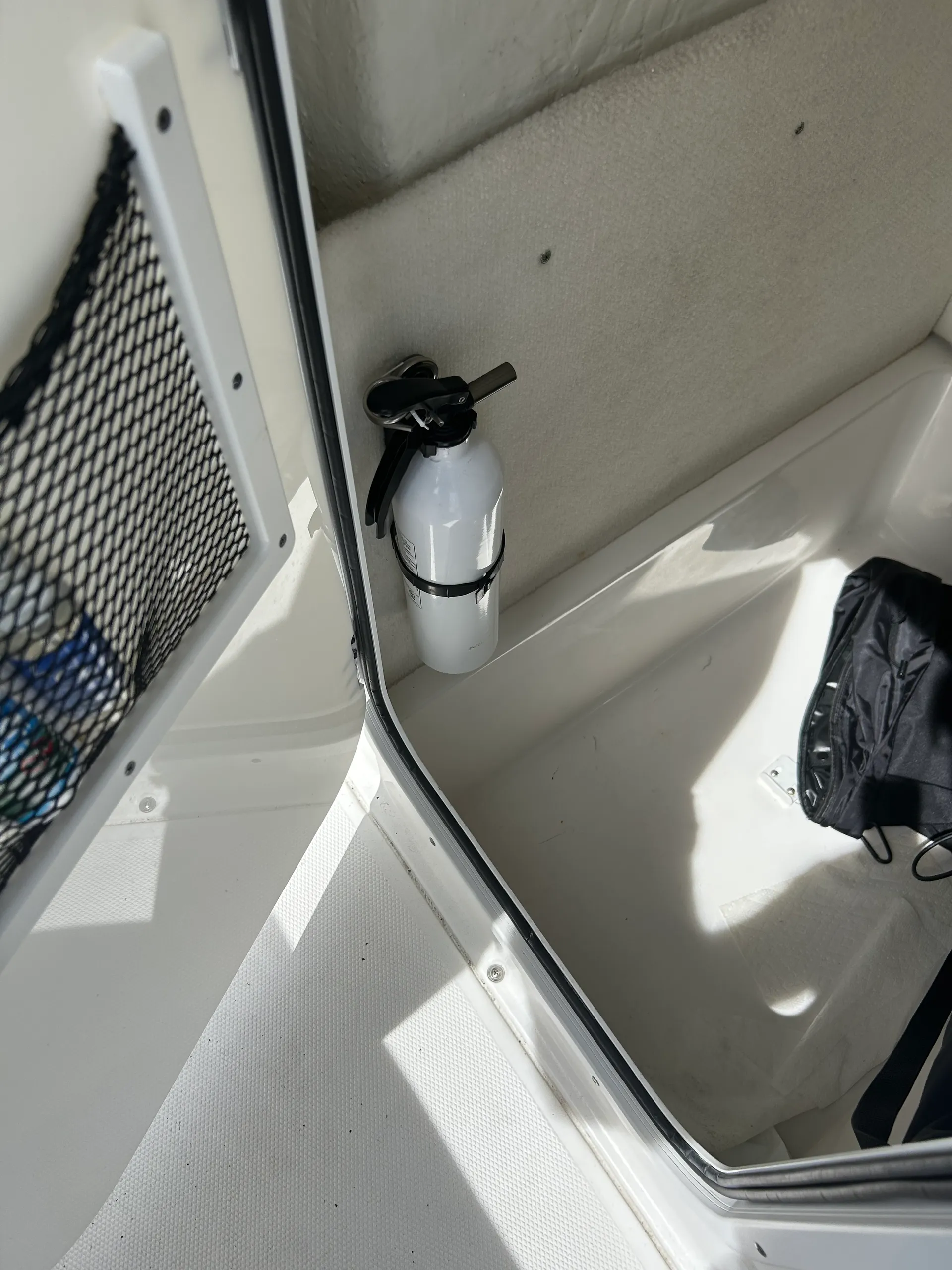 22ft Sea Hunt Ultra center console – Explore Charleston by Water