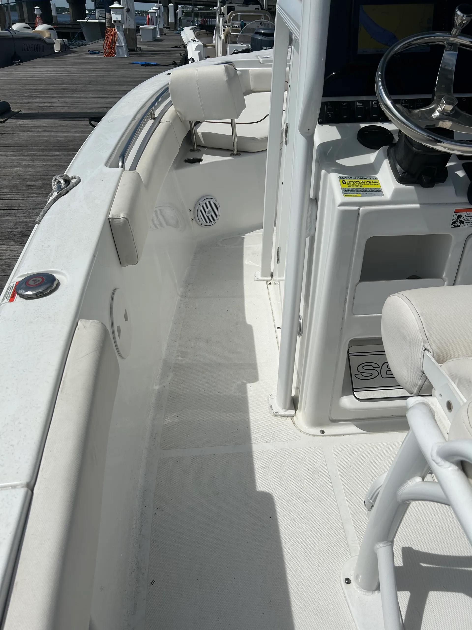 22ft Sea Hunt Ultra center console – Explore Charleston by Water