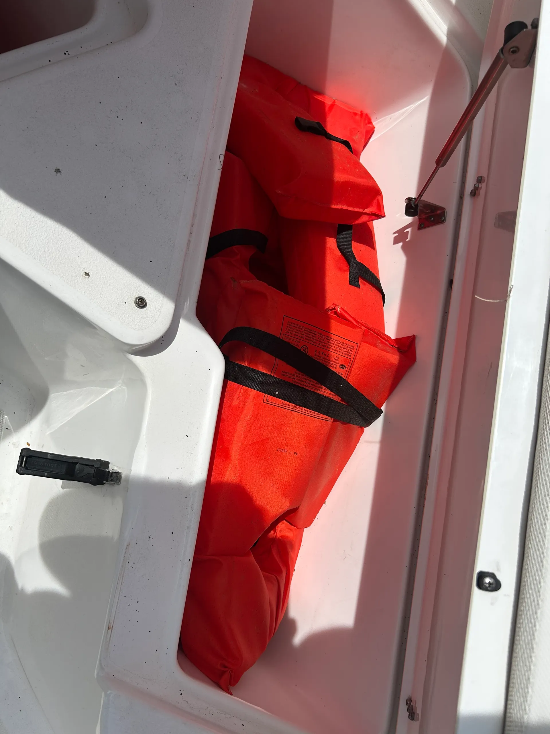 22ft Sea Hunt Ultra center console – Explore Charleston by Water