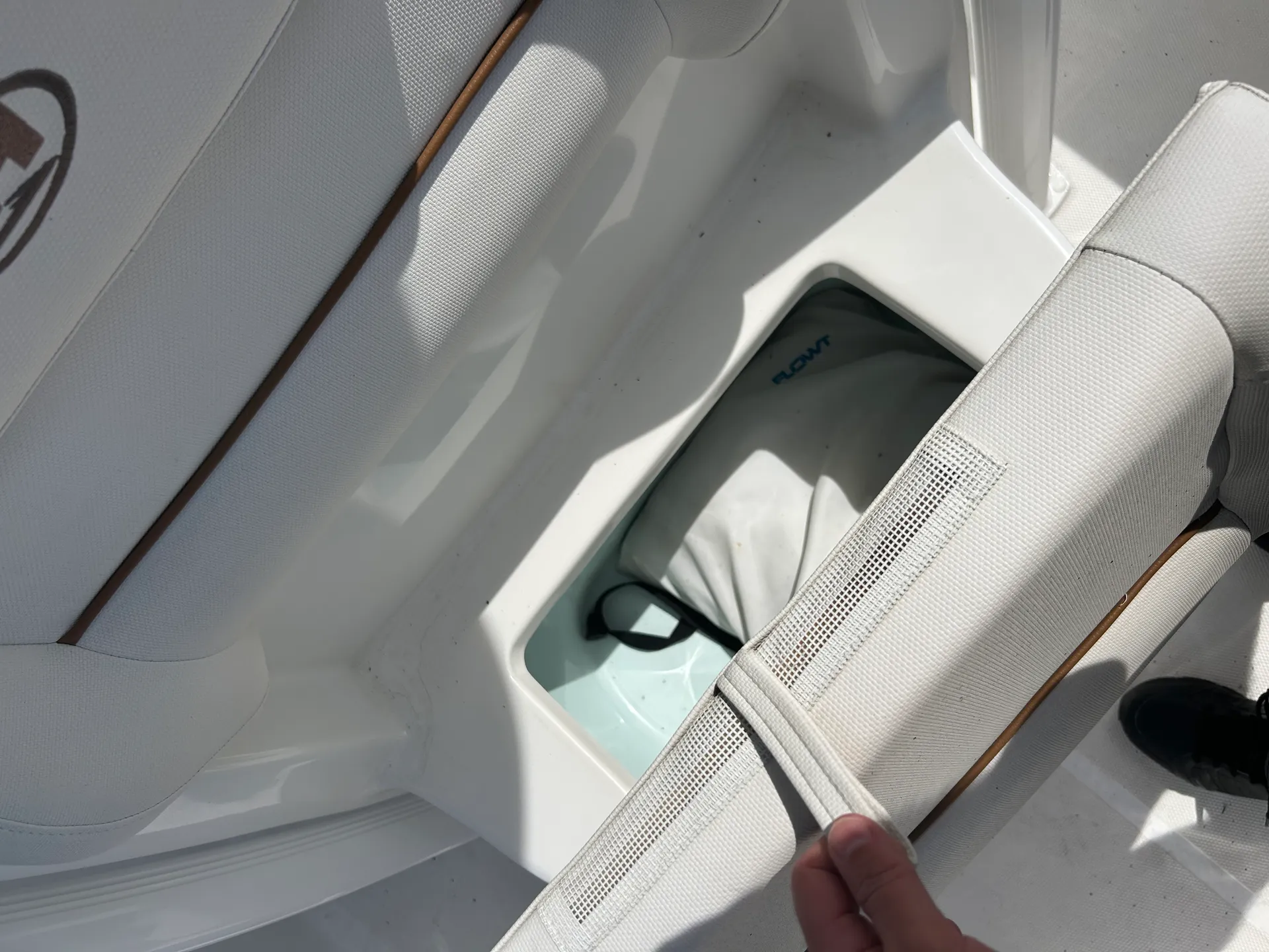 22ft Sea Hunt Ultra center console – Explore Charleston by Water