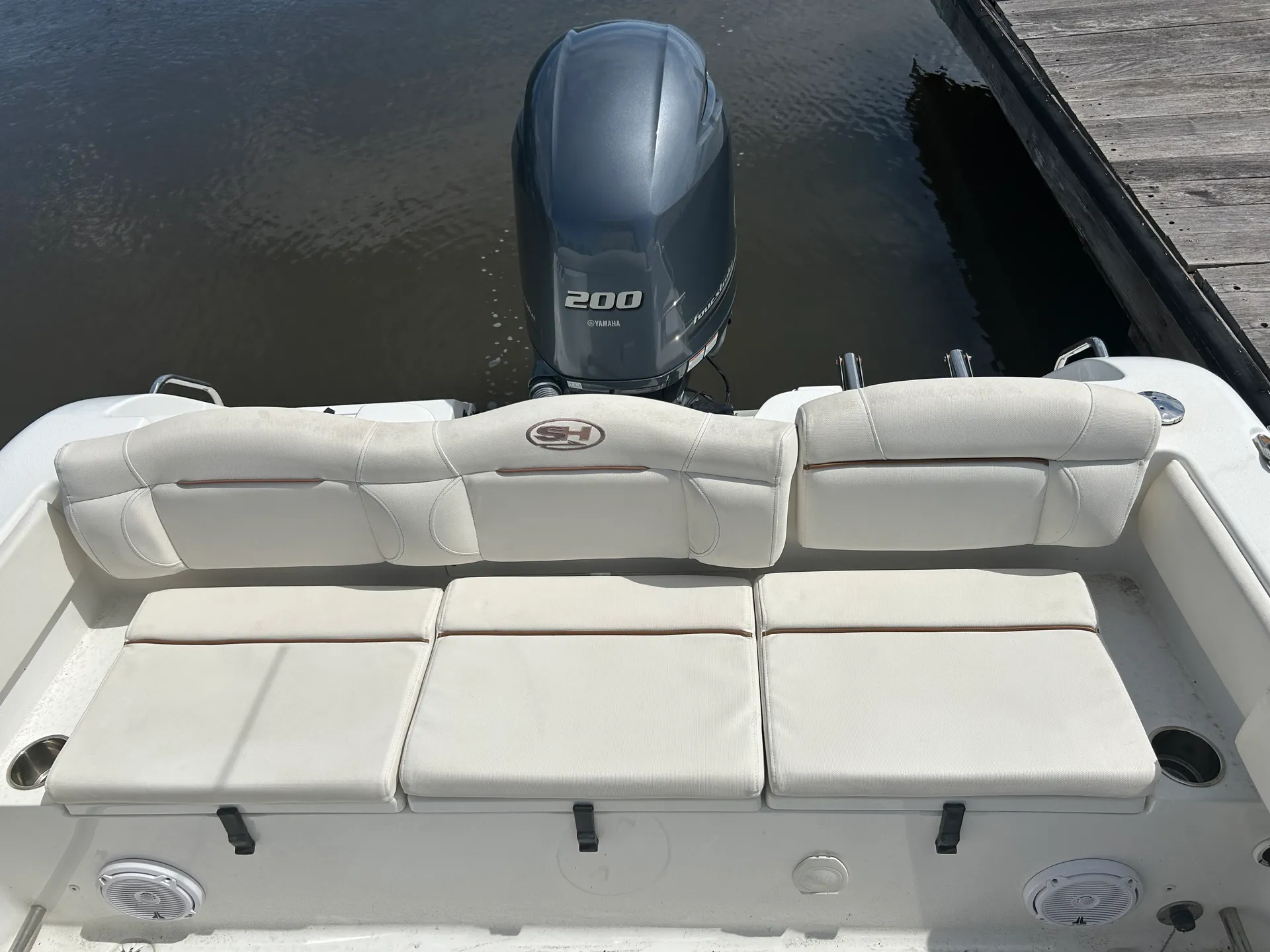 22ft Sea Hunt Ultra center console – Explore Charleston by Water