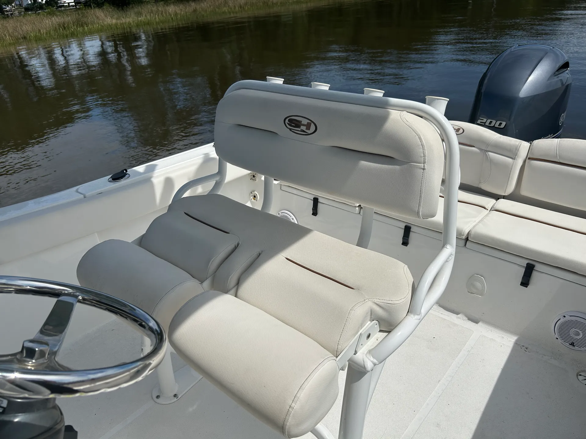 22ft Sea Hunt Ultra center console – Explore Charleston by Water