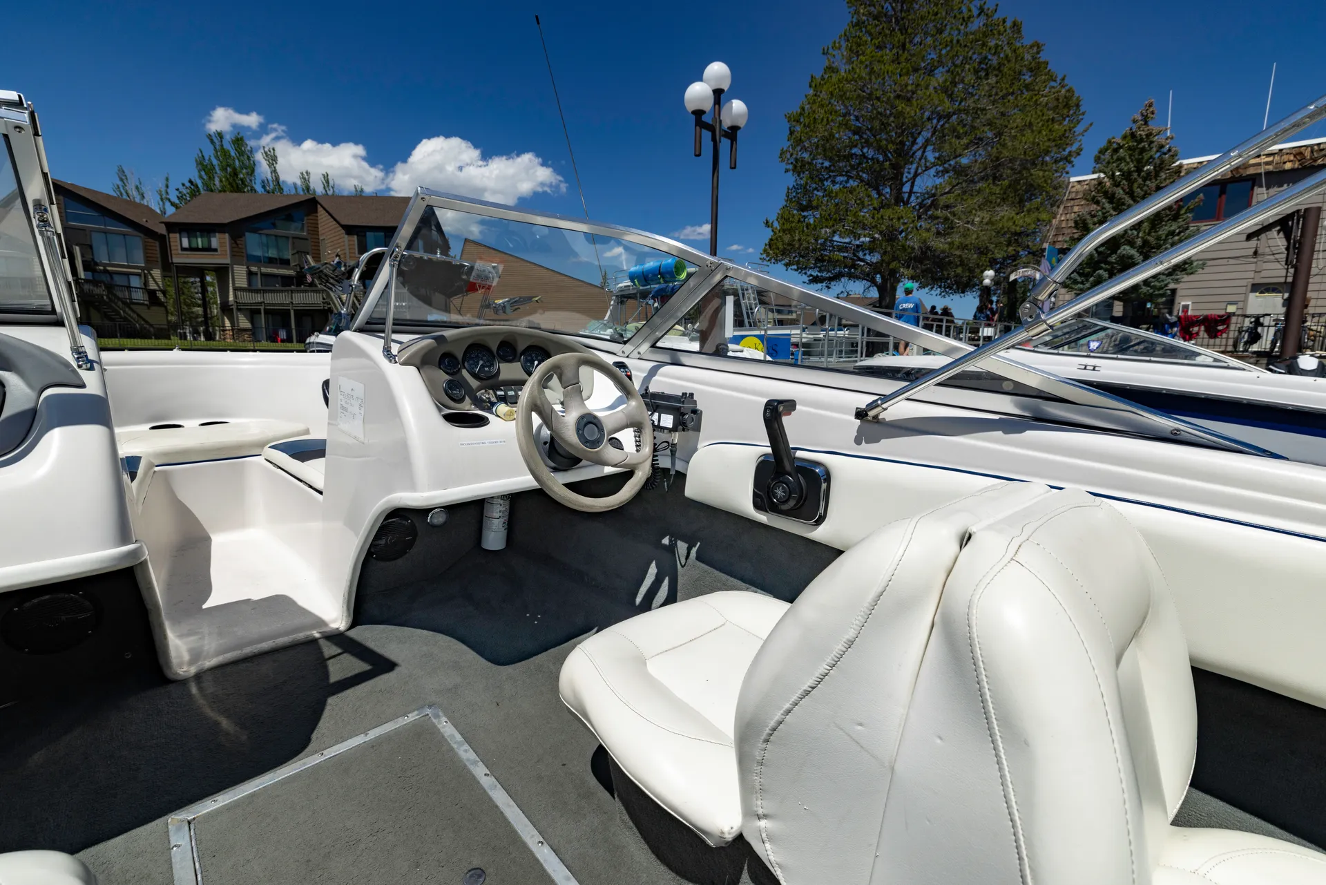 Cruise Lake Tahoe 20' Bow Rider!