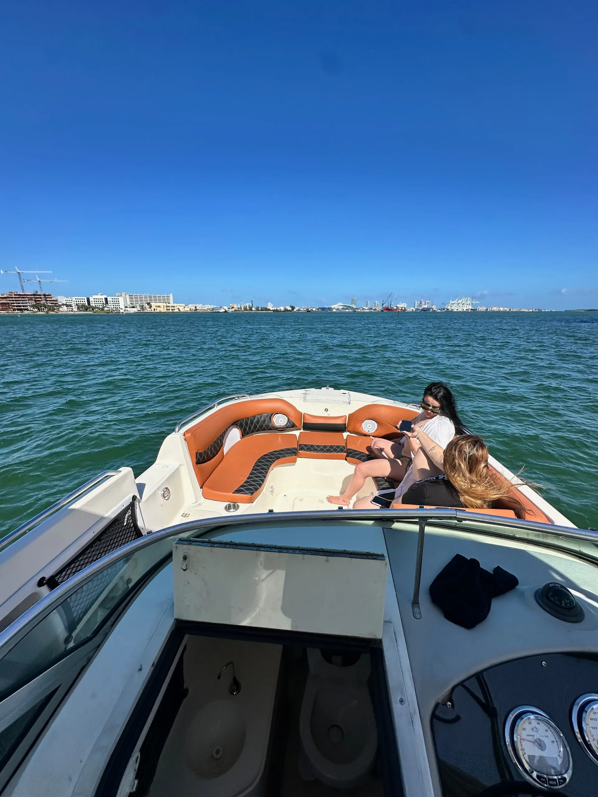 HURRICANE BOATS SD 260 in Miami, FL — photo 6