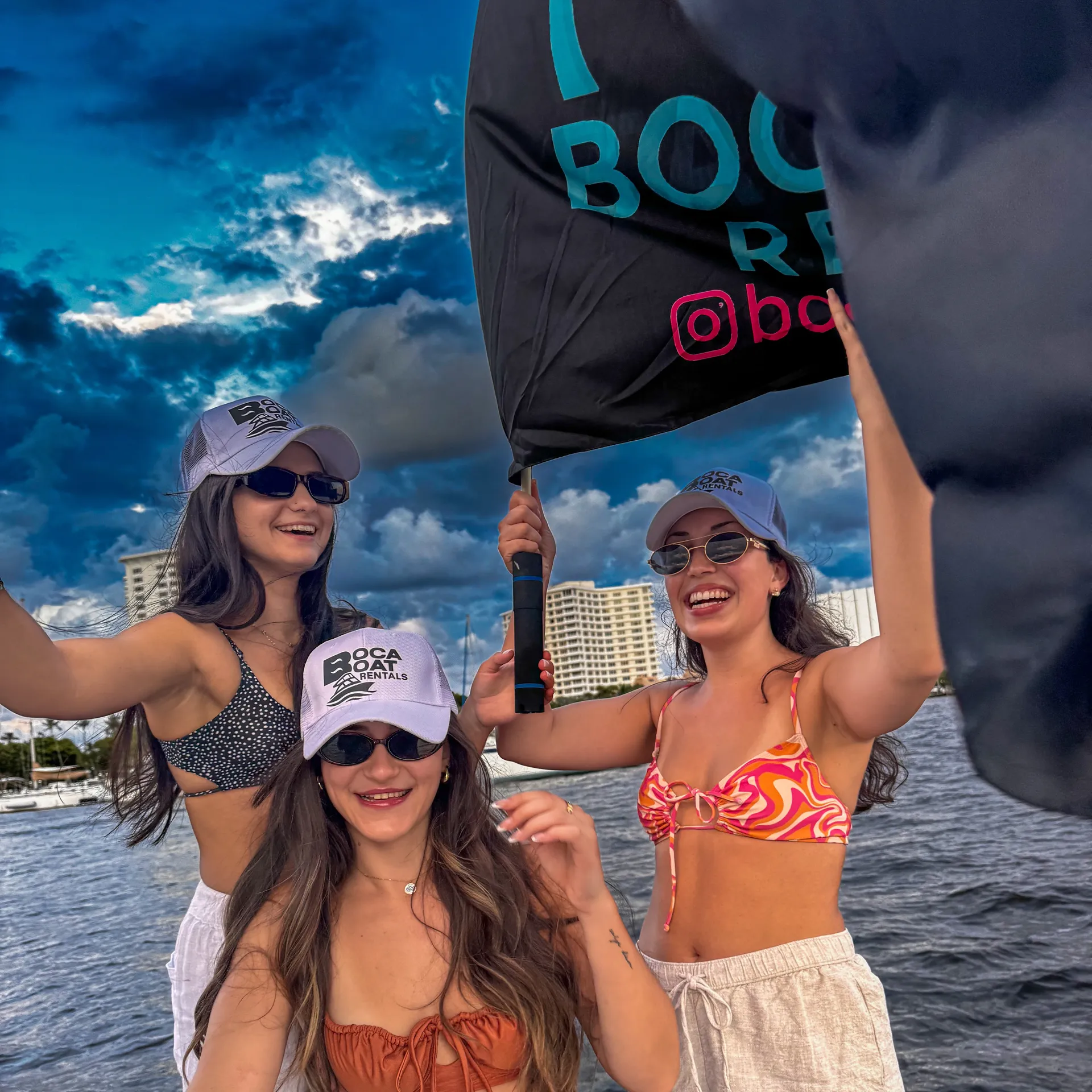 Upgraded Sea Ray – Party-Ready Sound System &amp; Captain Included!