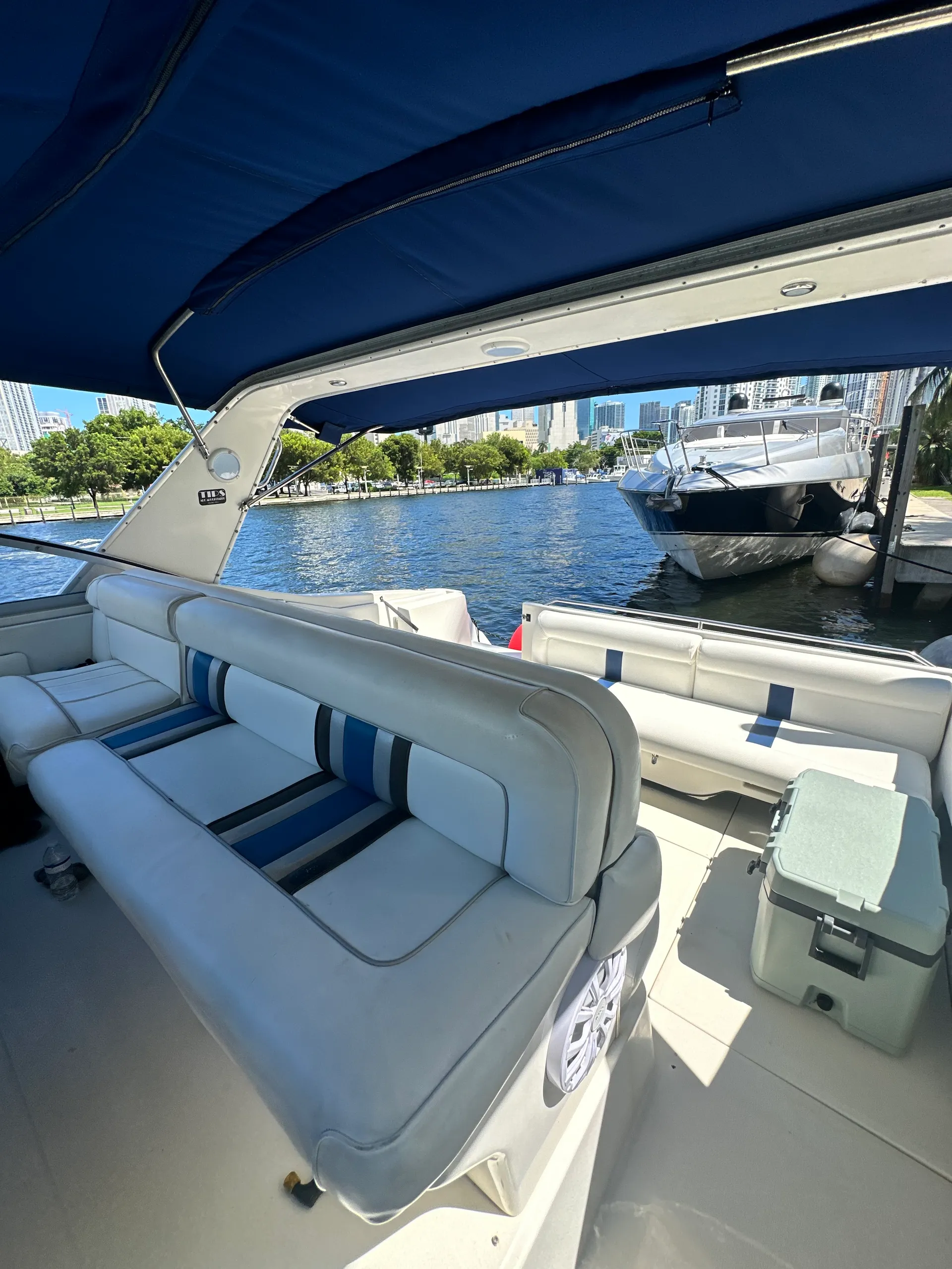 SEA RAY BOATS 370 in Miami, FL — photo 6