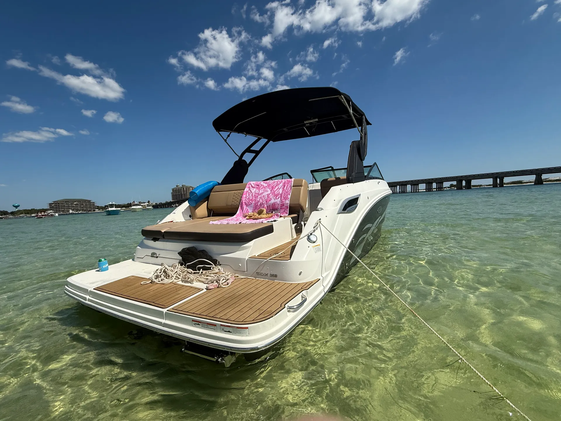 25’ Sea Ray 250 SDX Where Luxury and Performance Meet 