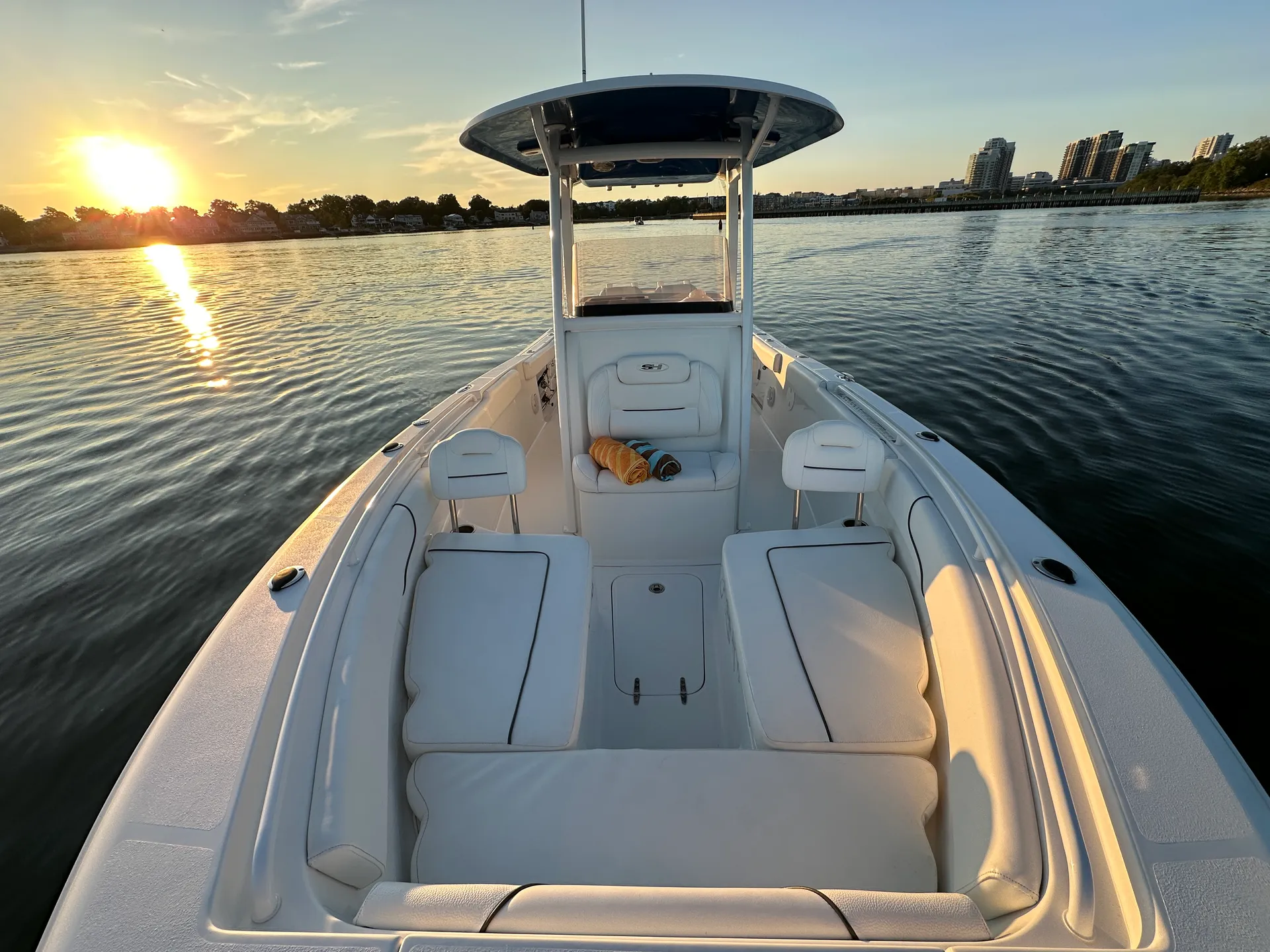 SEA HUNT BOATS GAMEFISH 25 in Stamford, CT — photo 4