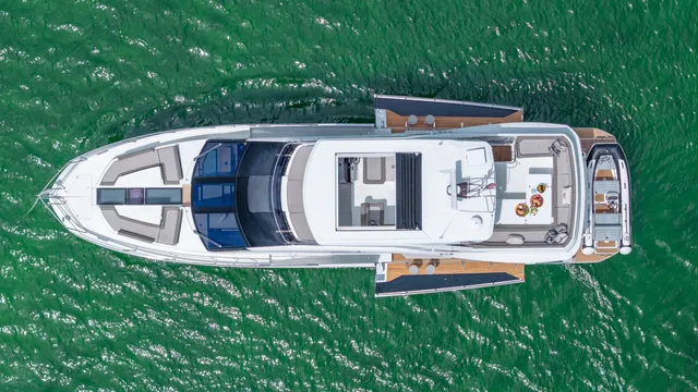 Rent a motor yacht in Key Biscayne, FL near me