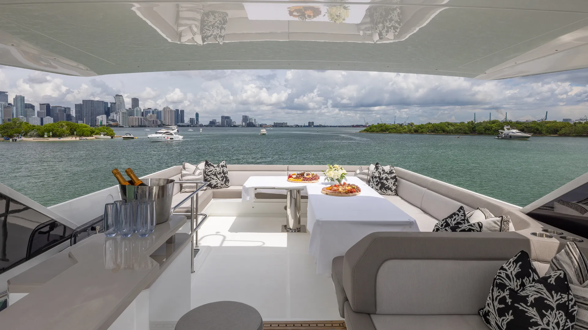 Experience the 2025 Galeon – A Masterpiece of Modern Yachting
