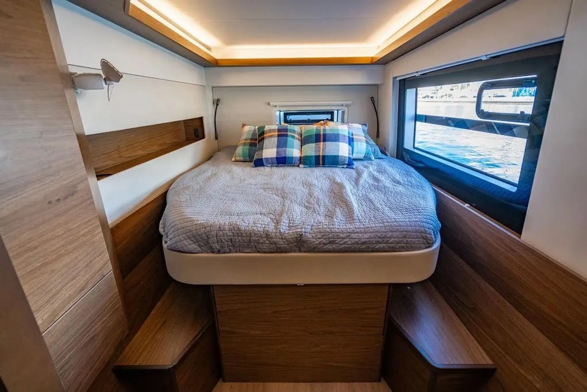 Luxury on the Sea! Ziba offers 4, 6, 8, 10 hr and longer charters!