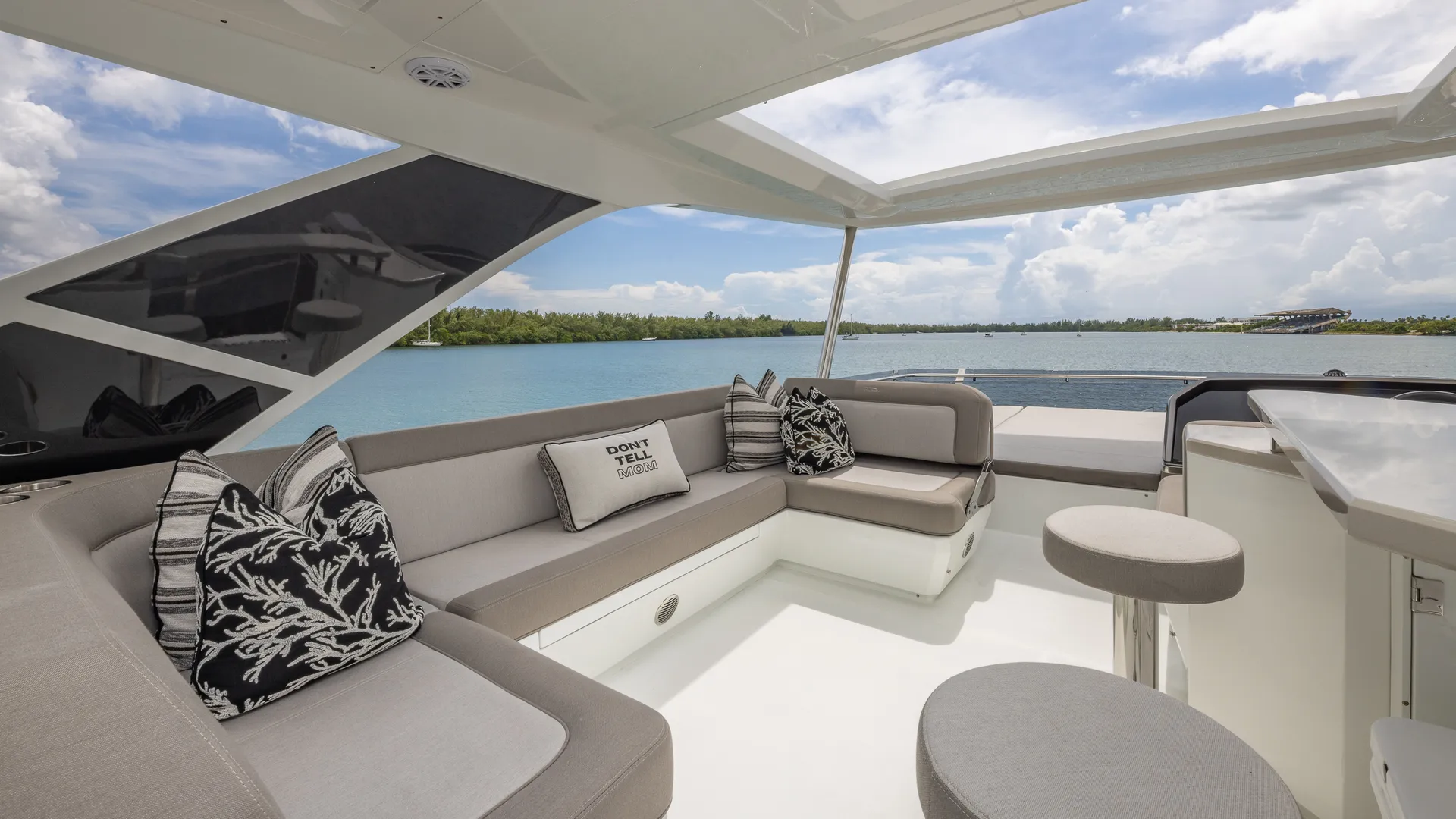 Experience the 2025 Galeon – A Masterpiece of Modern Yachting