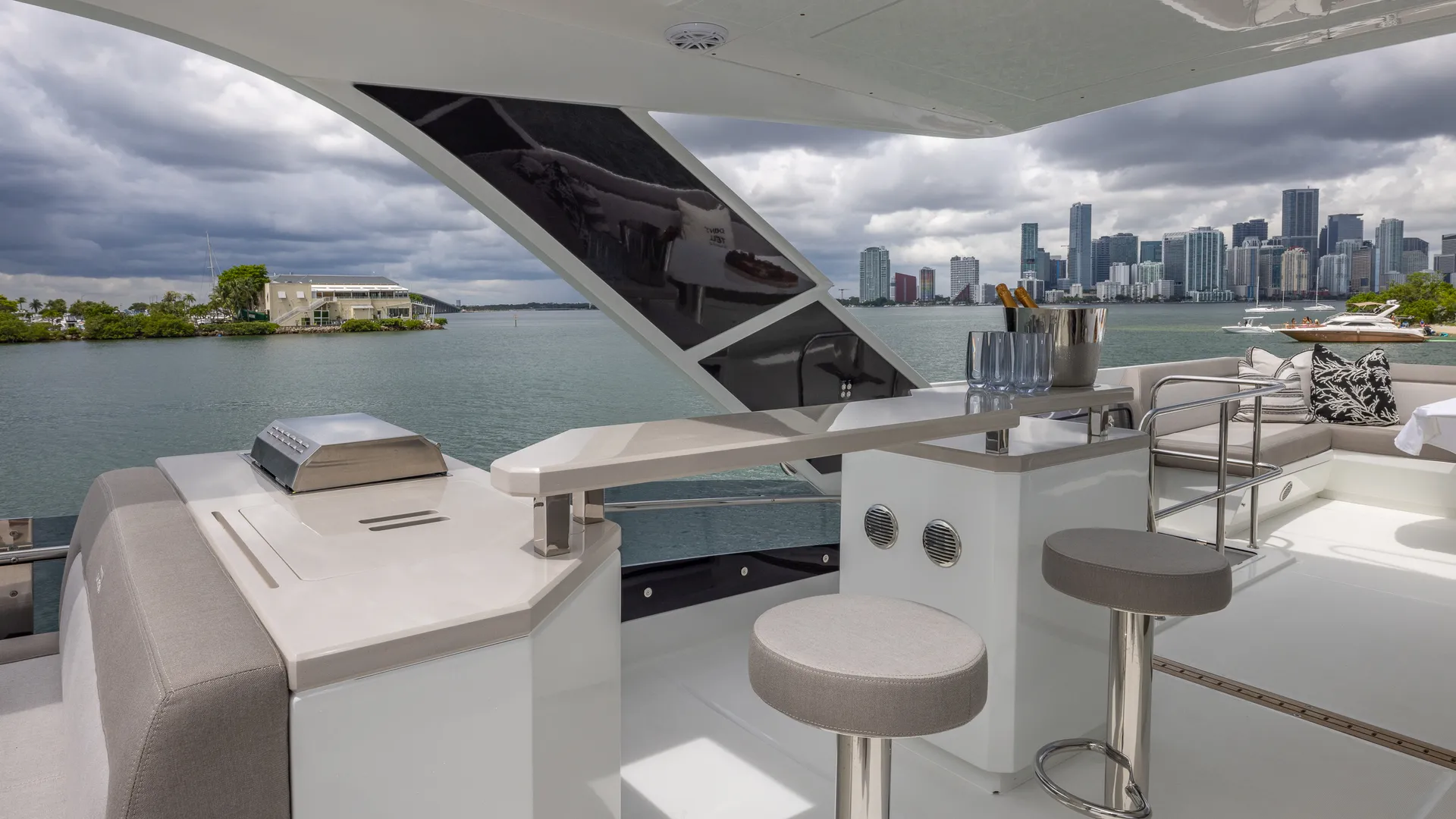 Experience the 2025 Galeon – A Masterpiece of Modern Yachting